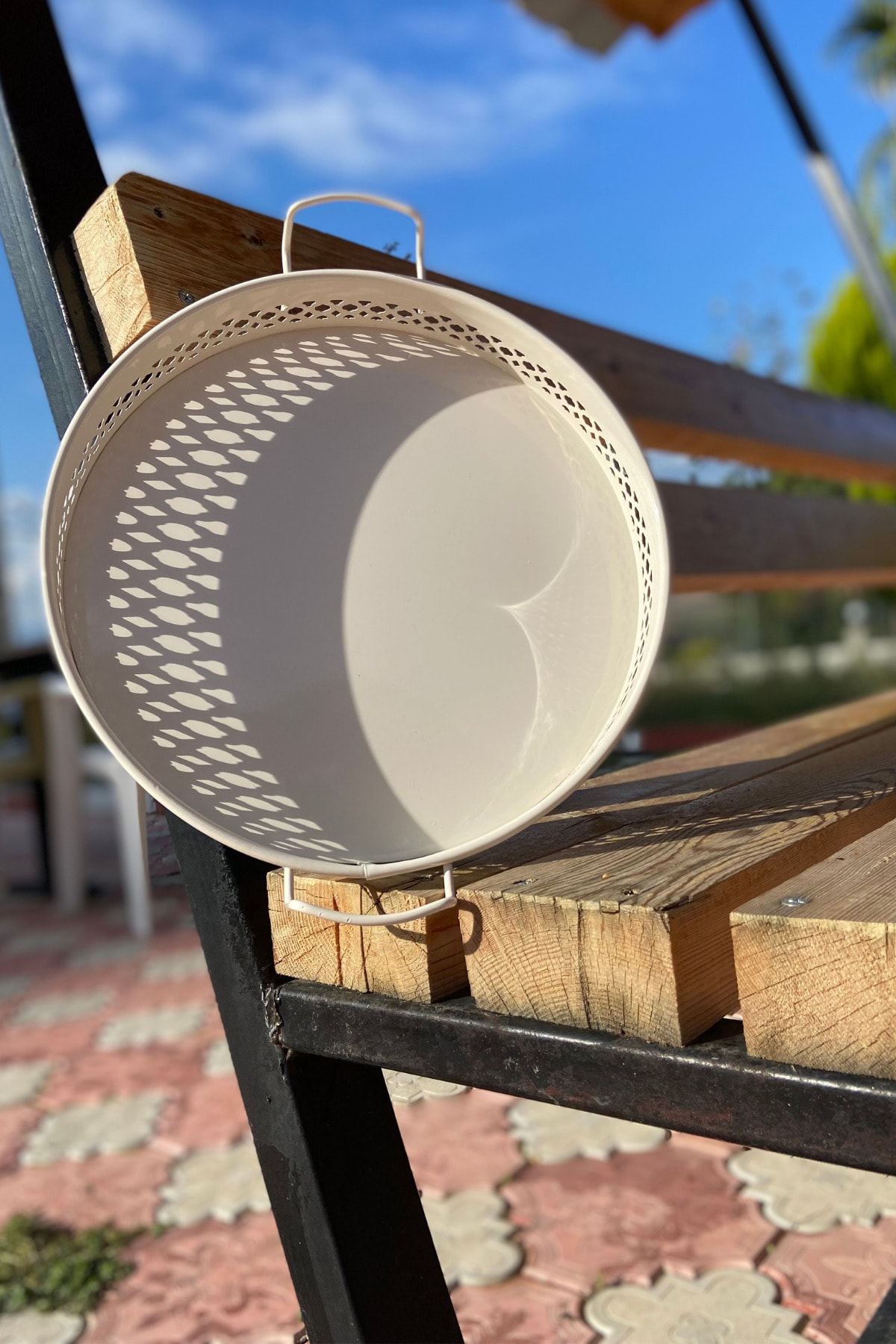 SUNSETS Metal Kulplu 37 Cm Desenli Çay Kahve Tepsisi Sunum Tepsisi