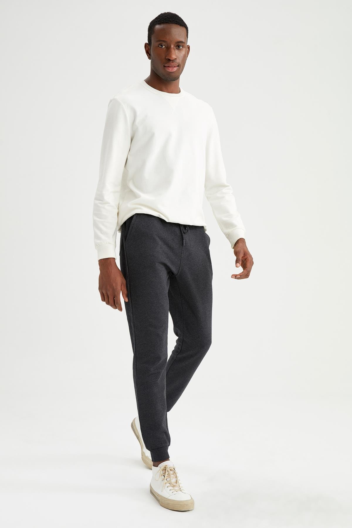 DeFacto Long Fit Cep Detaylı Jogger Eşofman Altı