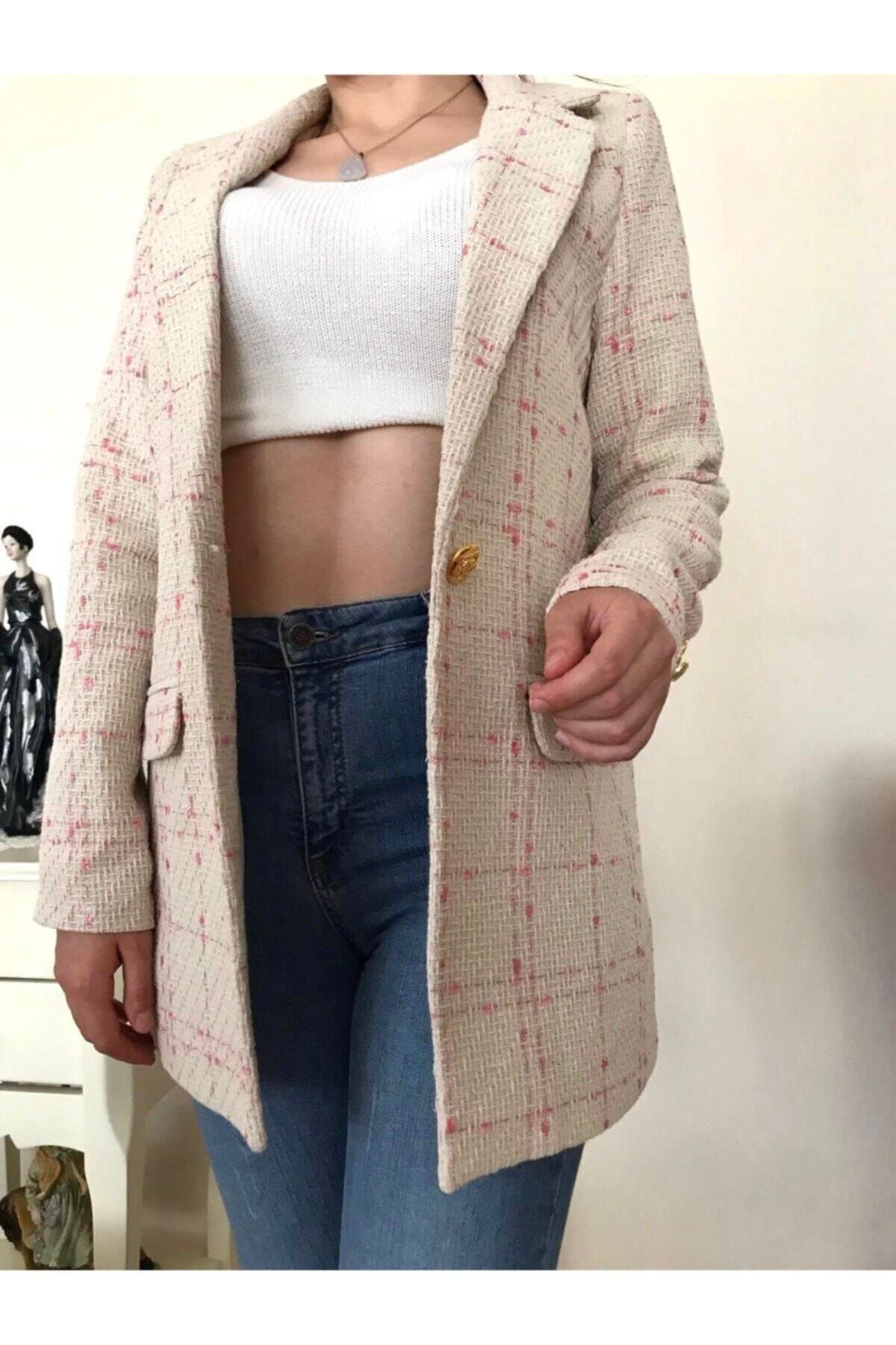 Bespika Ekru Üzeri Pembe Çizgili Tüvit Blazer Ceket