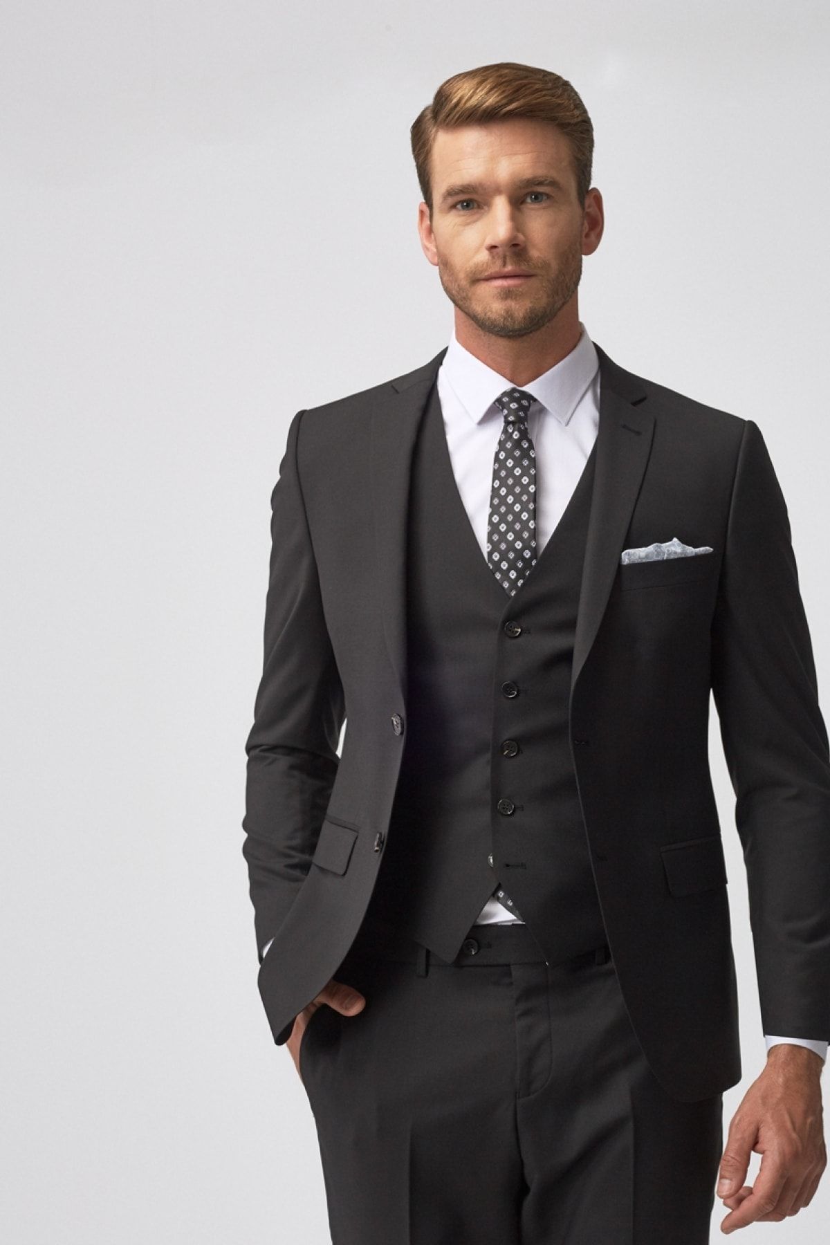 ALTINYILDIZ CLASSICS Erkek Siyah Slim Fit Dar Kesim Düz Siyah Su Geçirmez Yelekli Nano Takım Elbise