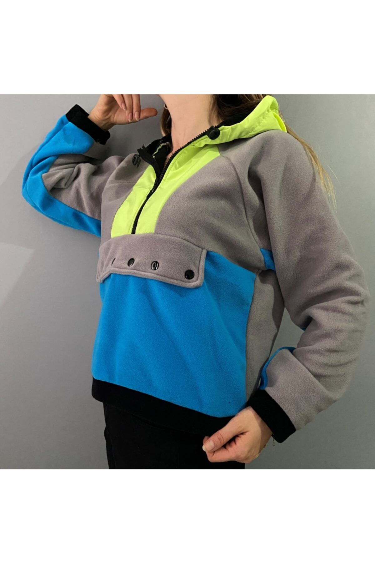 GQUENN Polar Aweatshirt