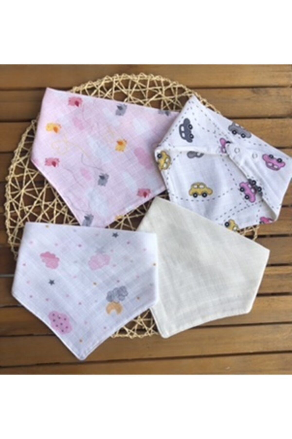 EYLÜL BUTİK VE TAKI Bebek Önlüğü 4'lü Çıtçıtlı