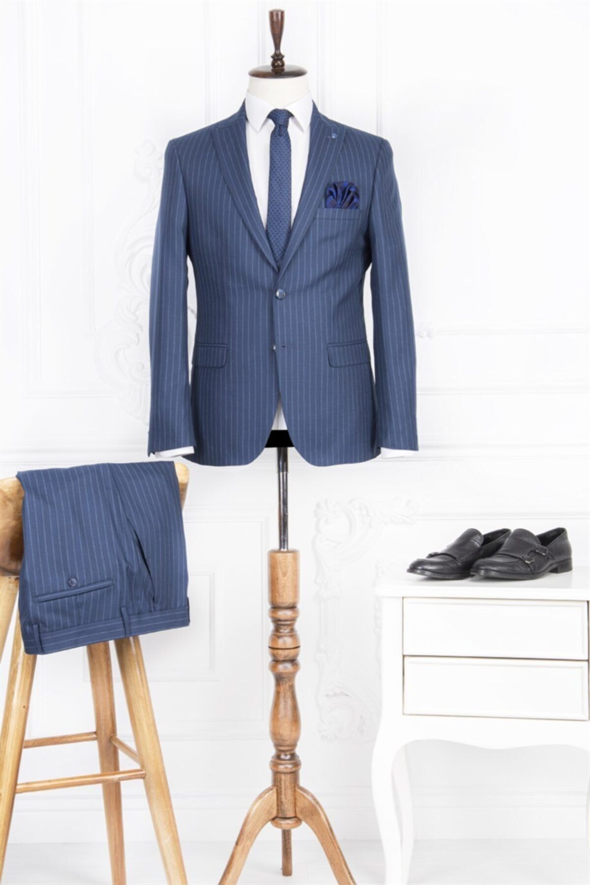PACO ROMANO Erkek Slim Fit Sivri Yaka Lacivert Çizgili Yelekli Takım Elbise