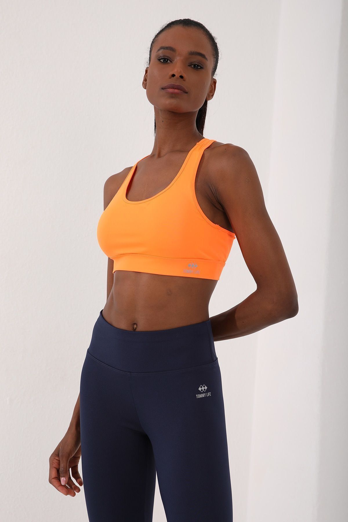 Tommy Life Neon Oranj Kadın Sırt Detaylı Slim Fit U Yaka Spor Büstiyer - 97120