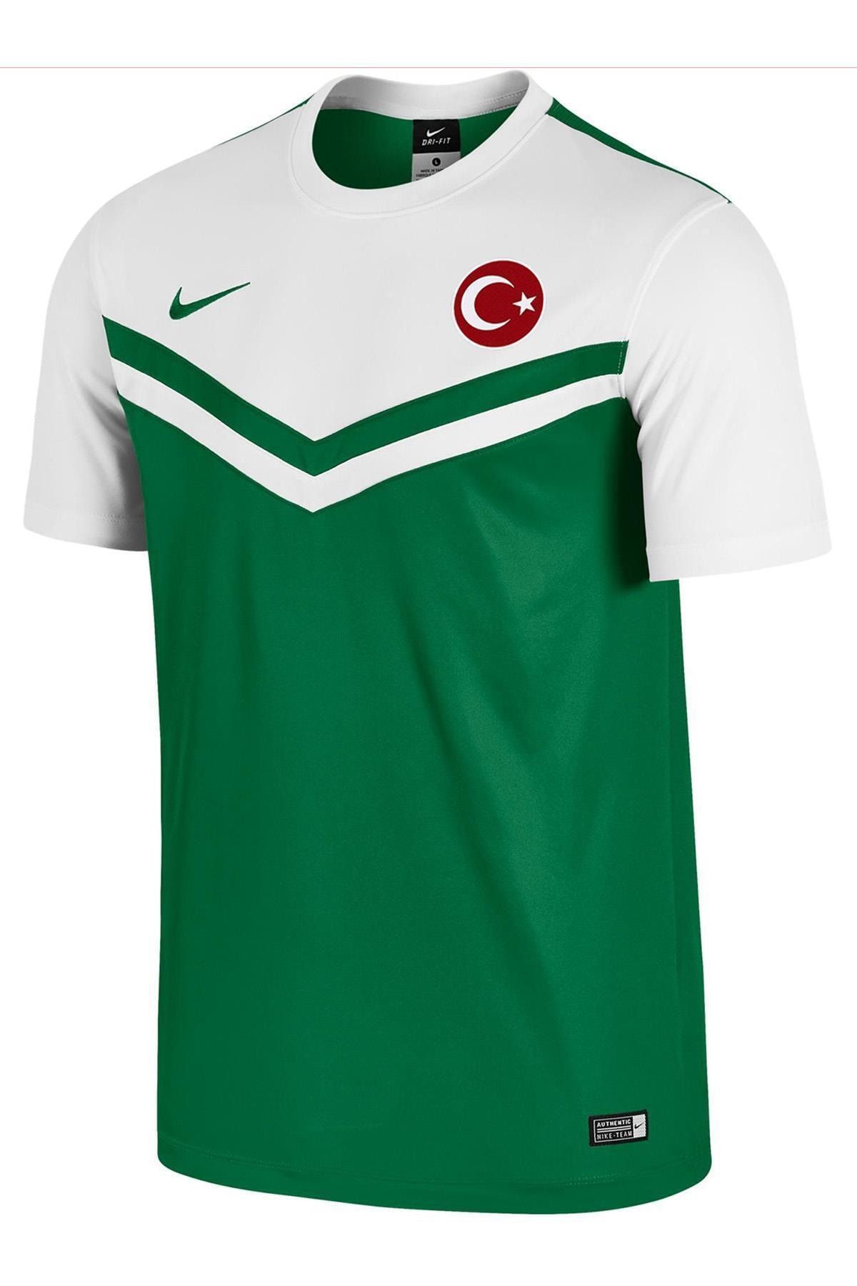 Nike Milli Takım Baskılı Tişört Yeşil 588408-301