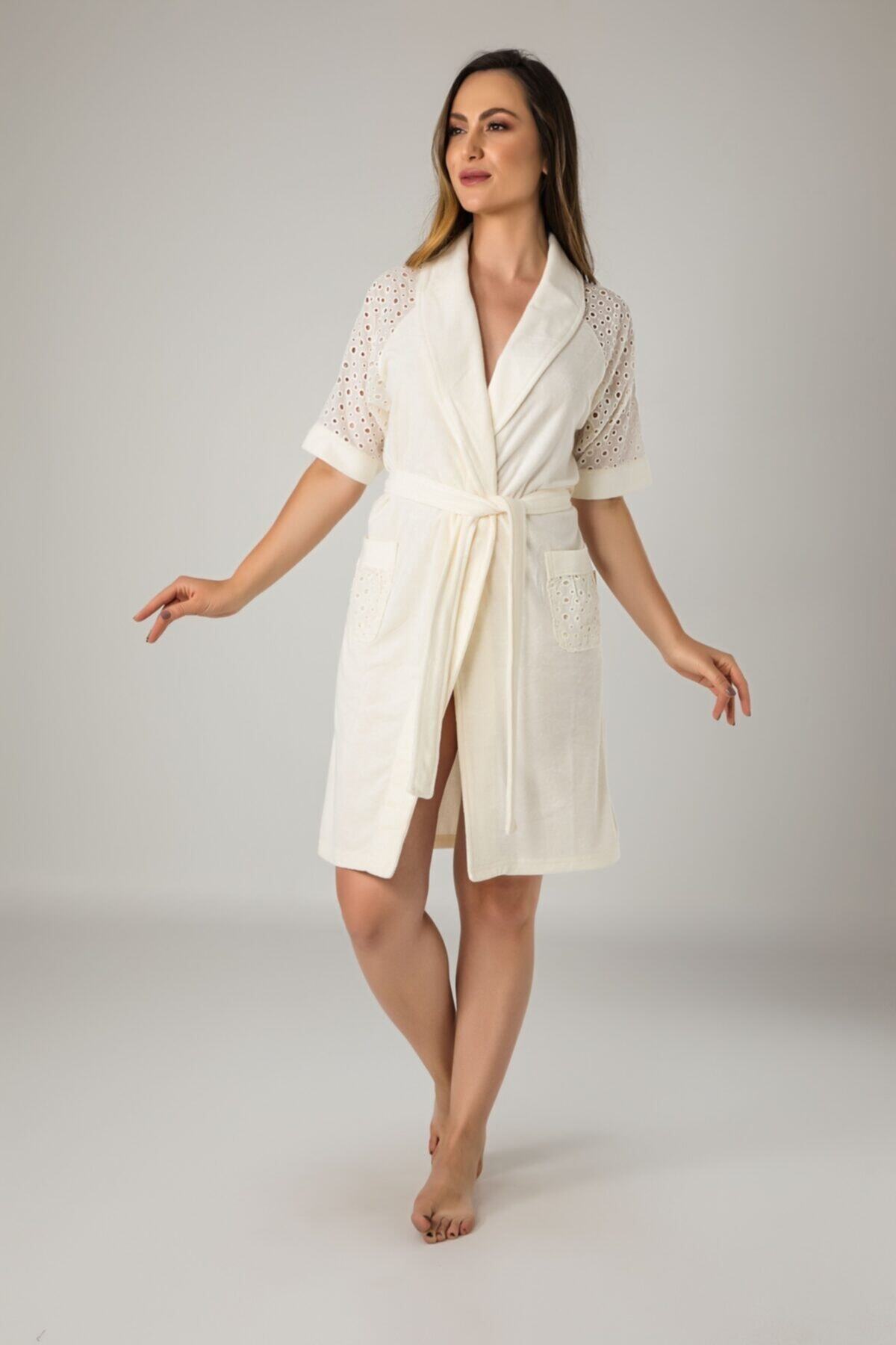 Nuşa Kadın Ekru Kolu Deliikli Dantelli Sabahlık Bornoz