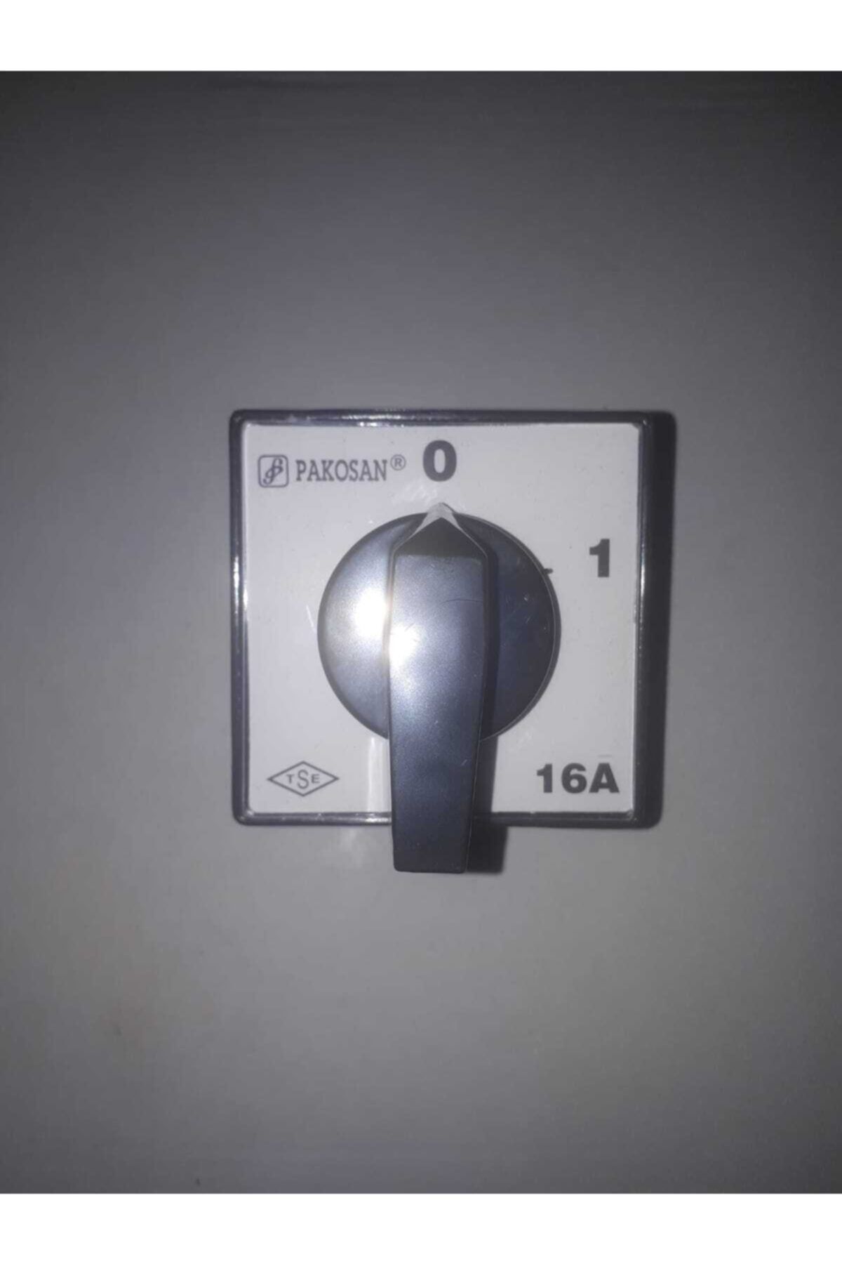 PAKOSAN : 1 Fazlı Monofaze Aç Kapa16 Amp. Pako Şalter Pn 300-16