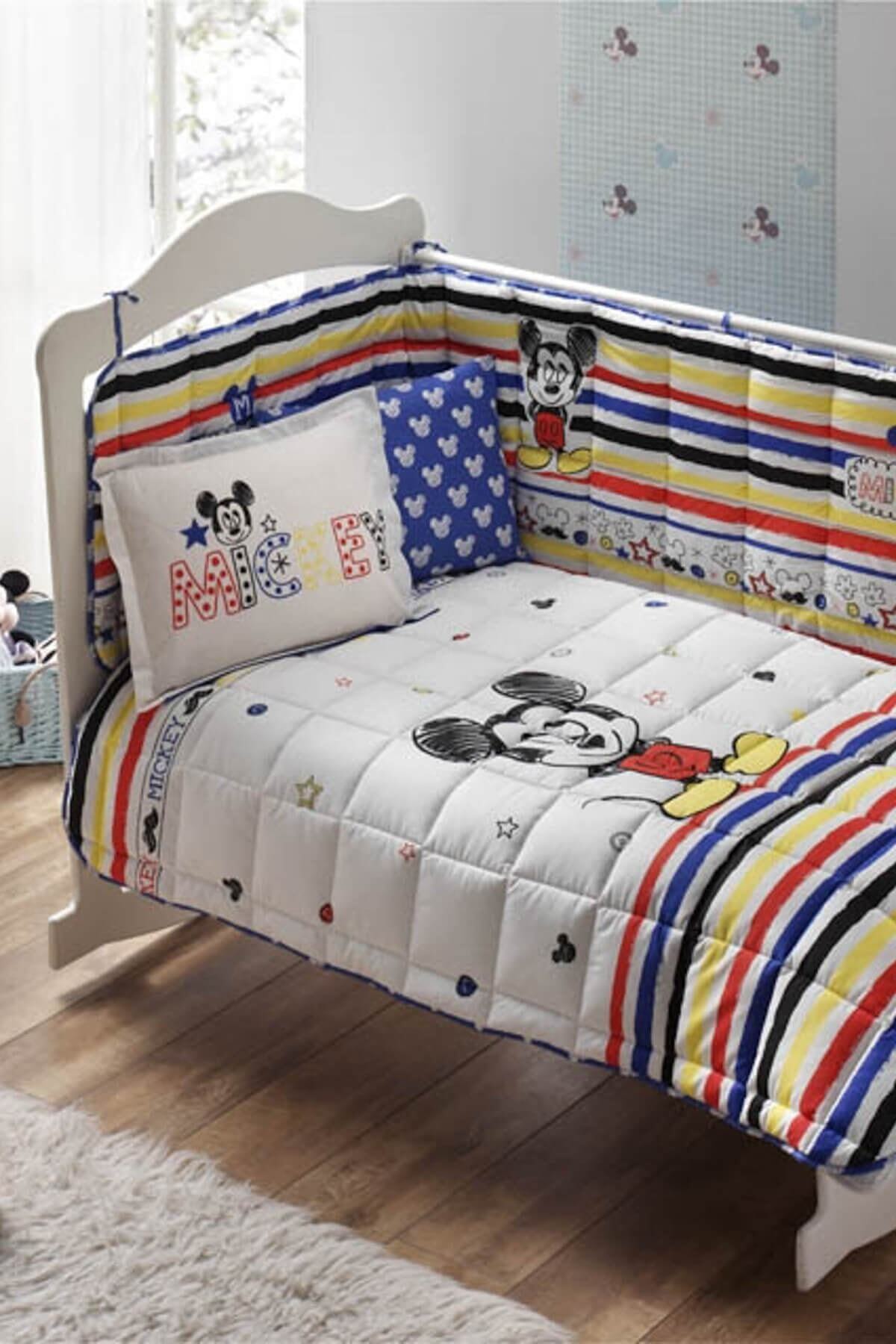 Taç Lisanslı Bebek Uyku Seti