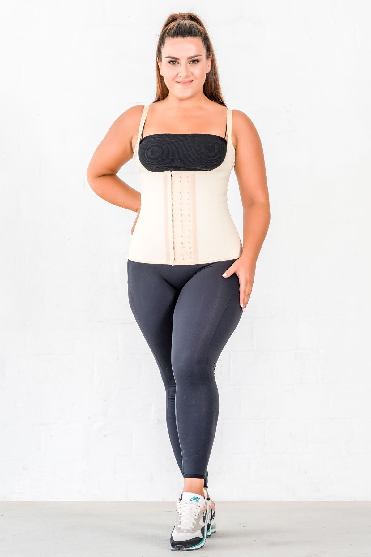 Yamuna Latex Askılı Korse Ten