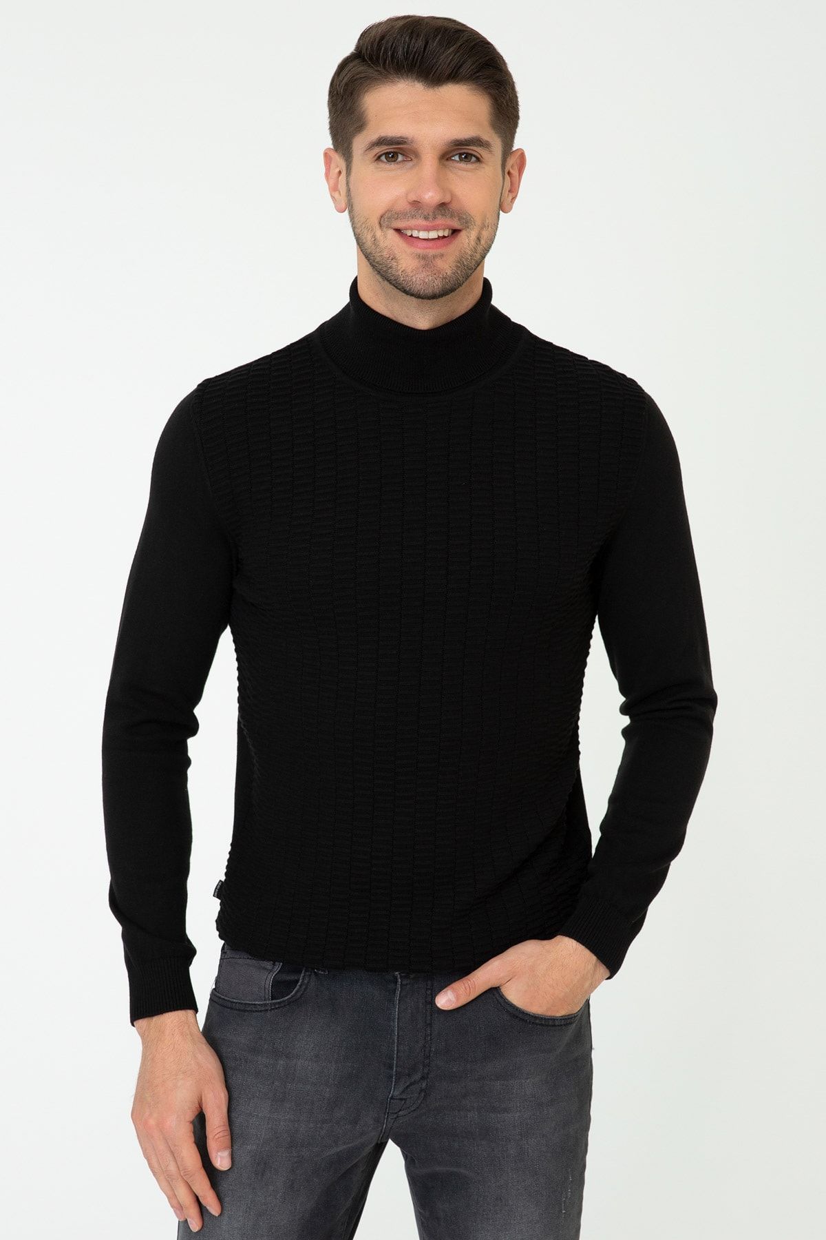 Pierre cardin pull outlet