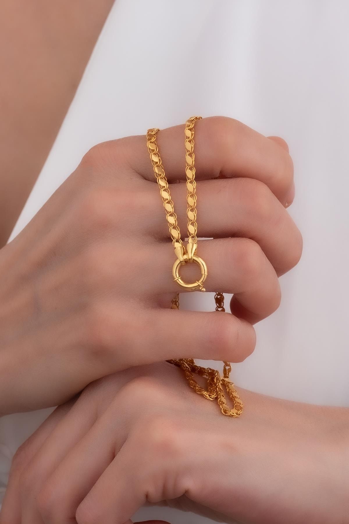Bayar Gold Kadın Gemici Kilitli Halep Kolye