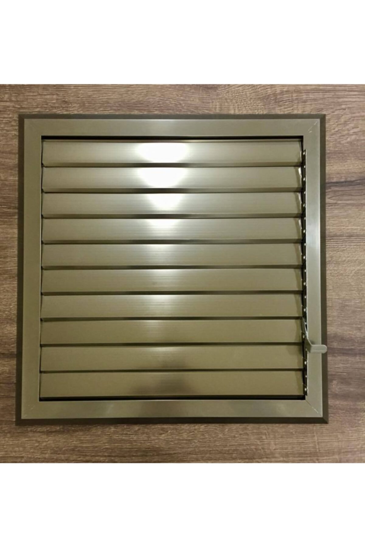 ECOVENT Altın Krom Yüzeysel Hareketli Banyo Wc Menfezi 25x45