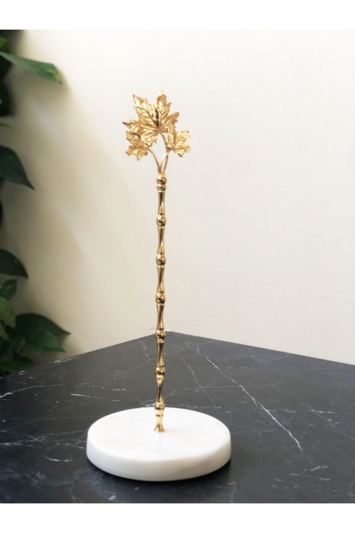 doruktrend Beyaz Mermer Gold Pirinç Yaprak Objeli Peçetelik