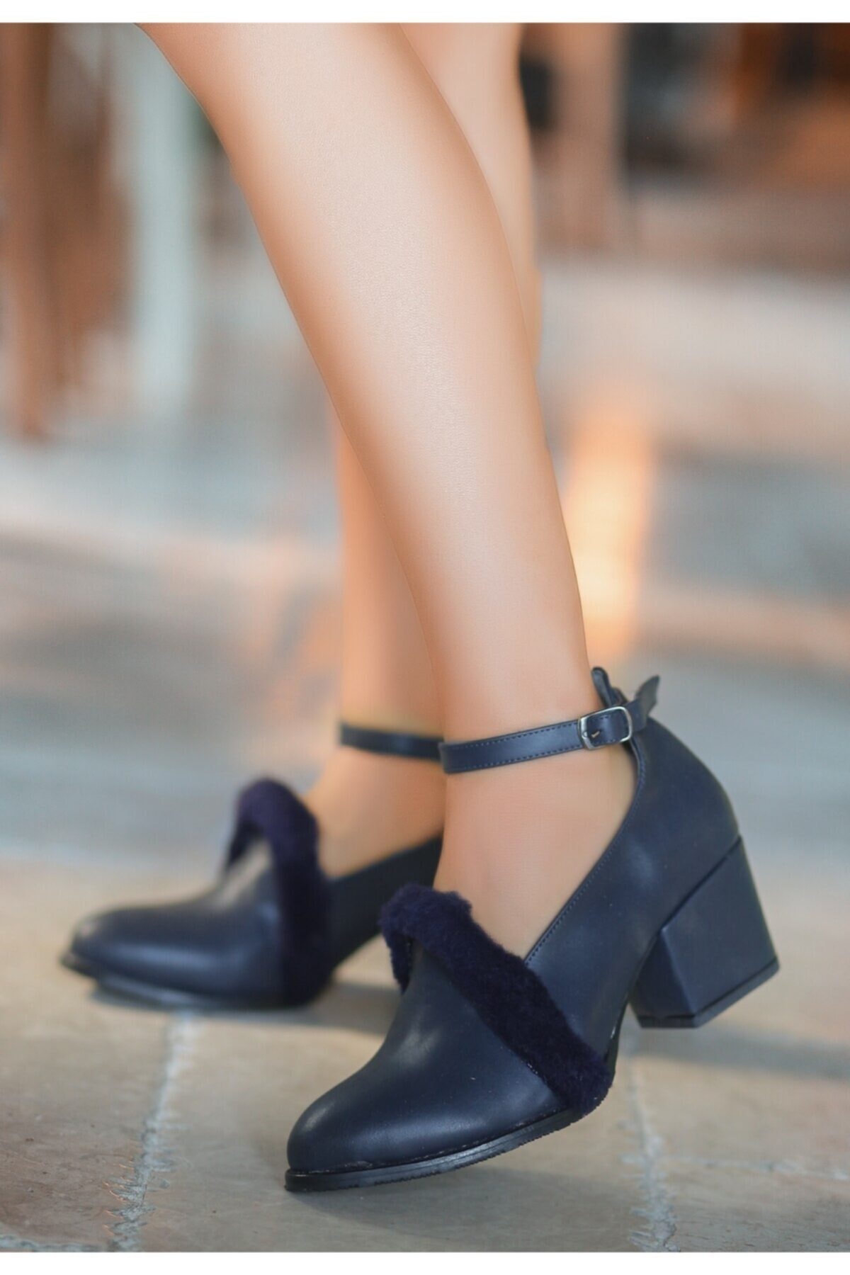 WYSTİL Zici Lacivert Cilt Topuklu Ayakkabı