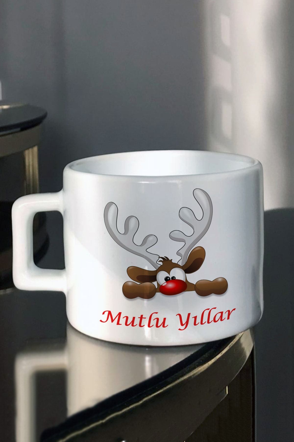 Hediyexpres Yılbaşı Hediyesi Komik Ren Geyiği Mutlu Yıllar Baskılı Çay-kahve Fincanı