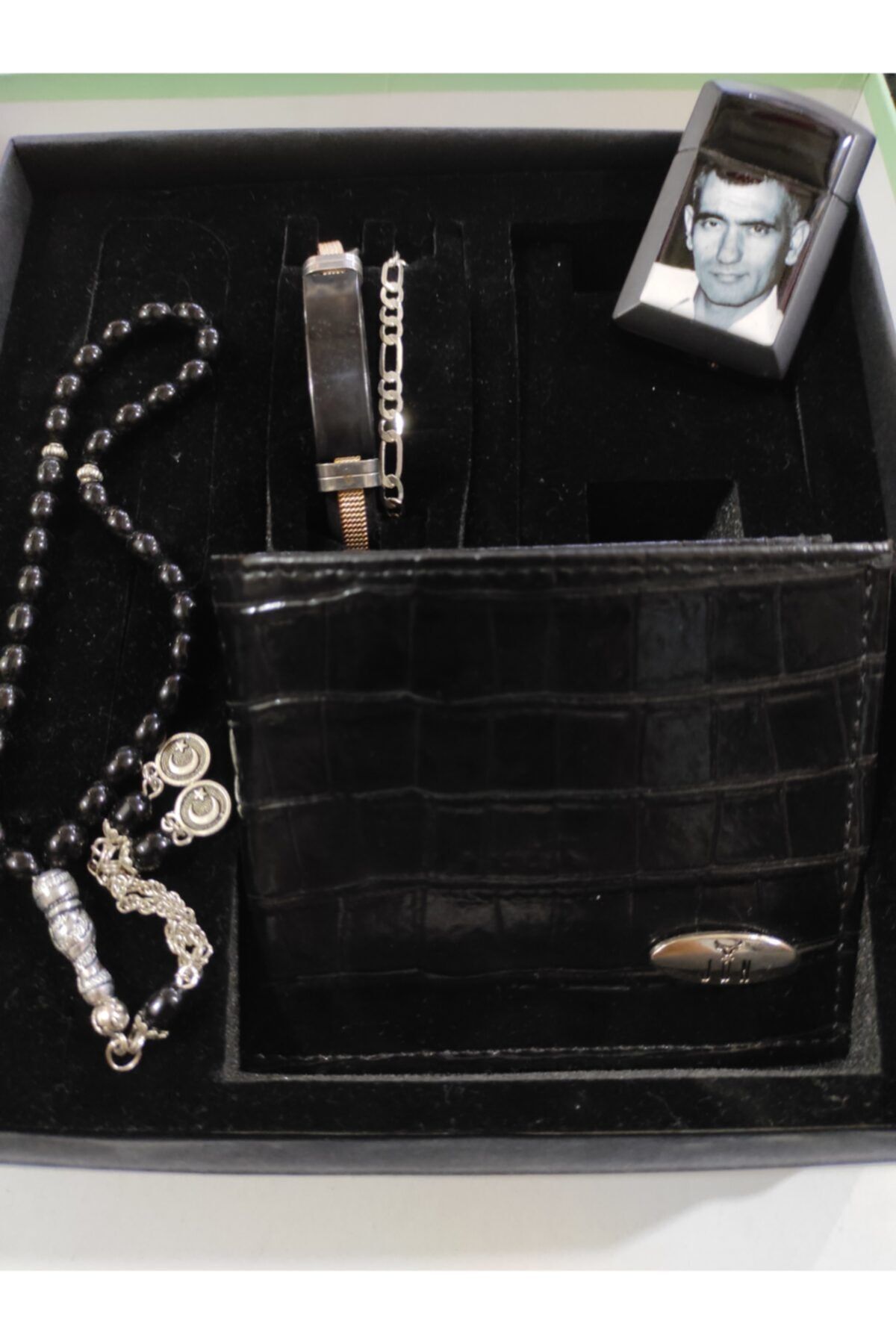 cico accessory Yılmaz Güney Baskılı Çakmak,cüzdan,tesbih Ve Bileklik Set