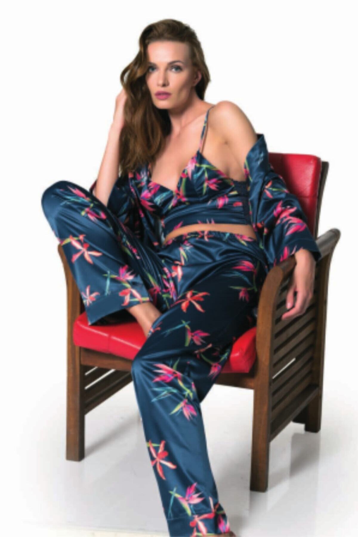 Lady Lacivert Saten Uzun Kol Çiçek Desen Sabahlık Pijama Takım