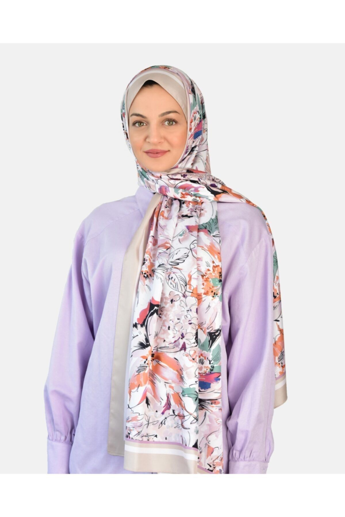 BURDEN IPEK Lilyum Çiçek Desenli Ipeksi Twill Şal Bej