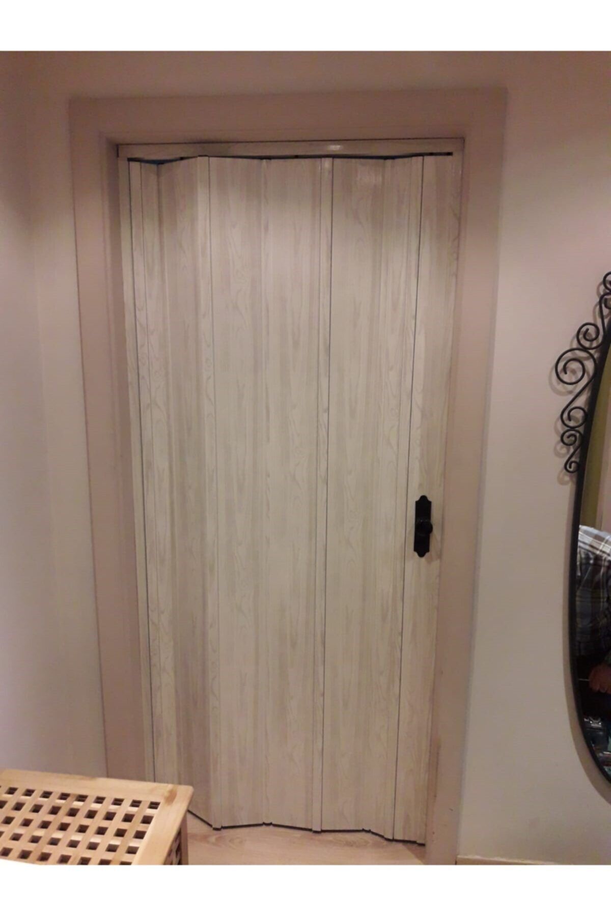 FARAN DEKORASYON Akağaç Camsız Akordiyon Kapı 130x225