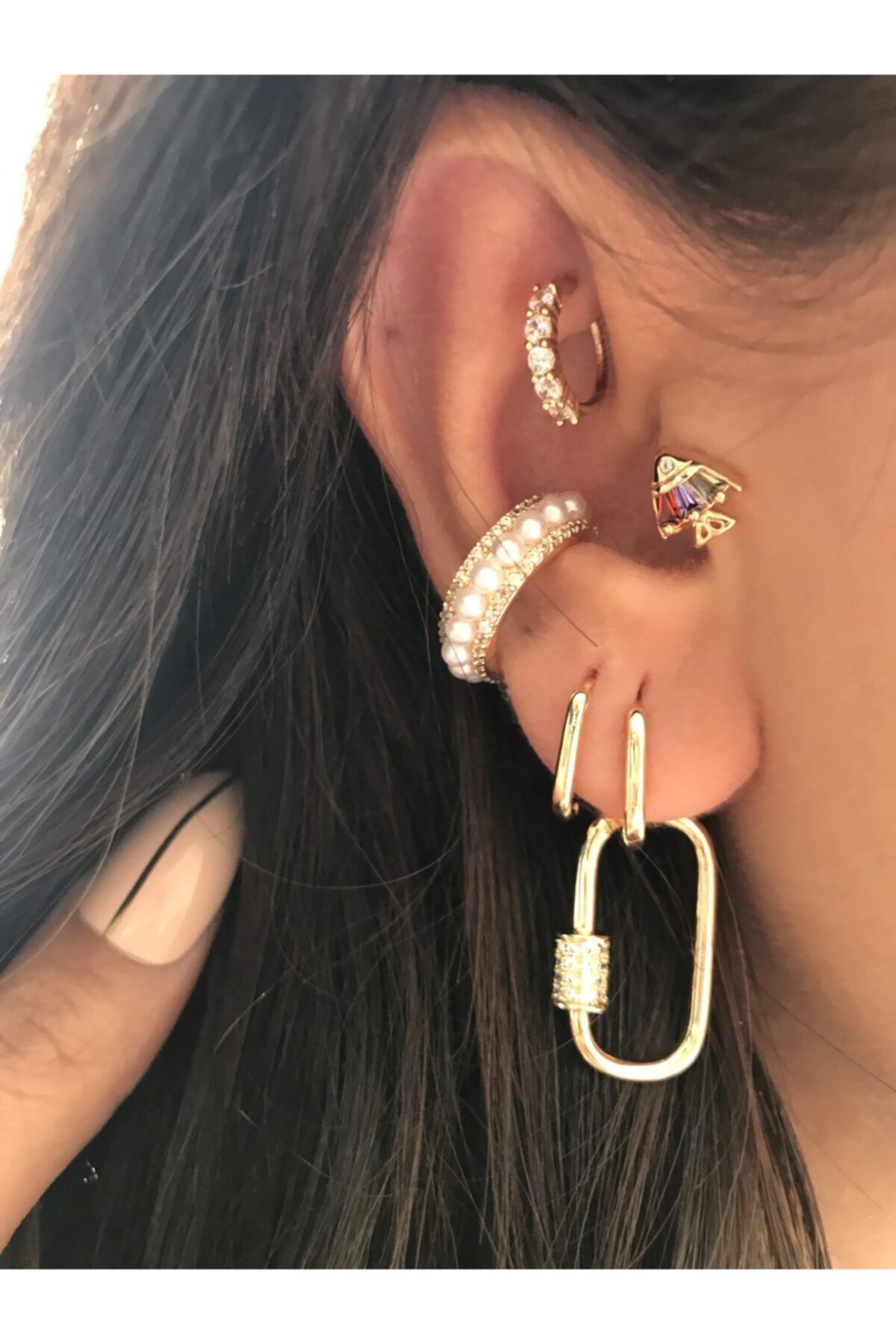 womelf Renkli Taşlı Çelik Balık Tragus