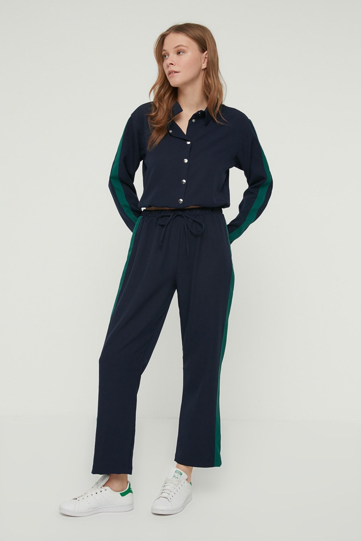 TRENDYOLMİLLA Lacivert Geniş Paça Pantolon TWOAW22PL0500