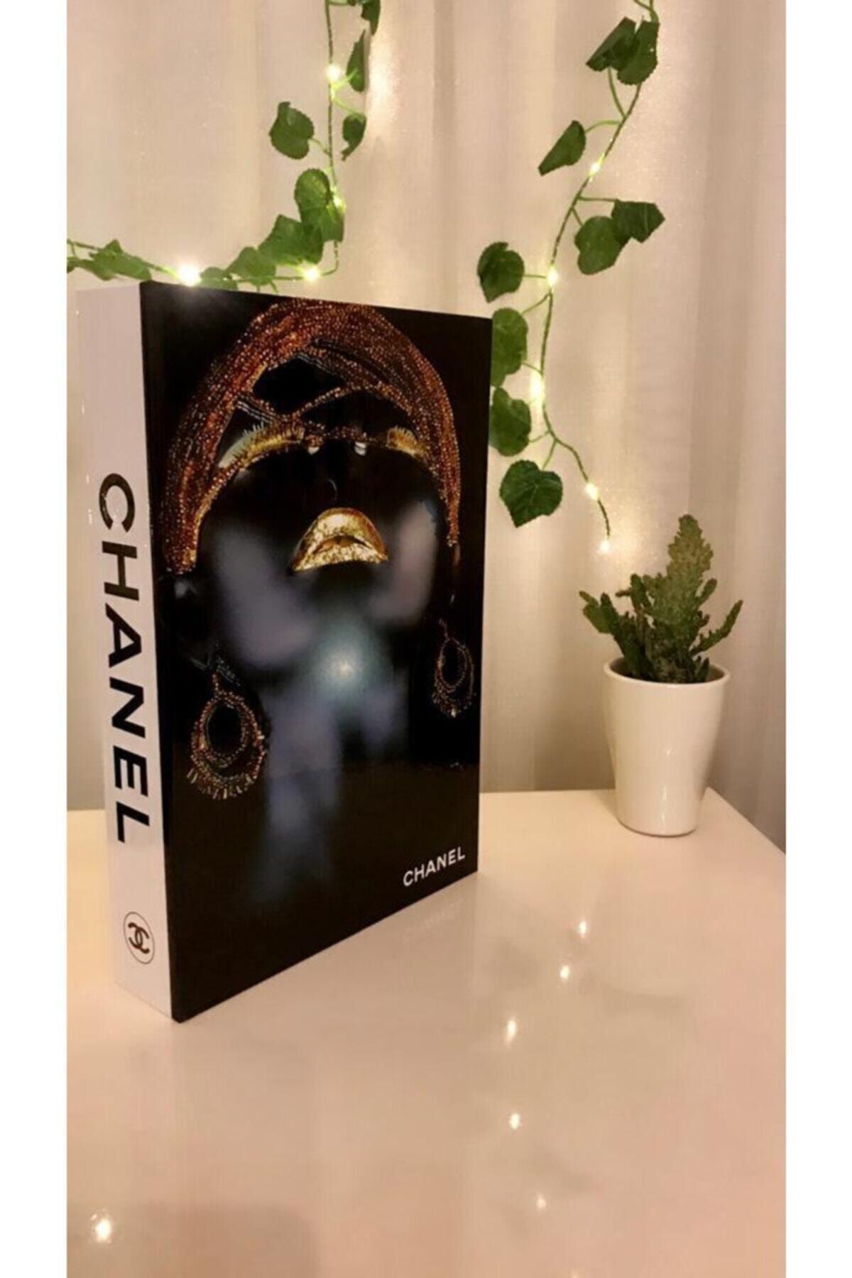Happy Peyzaj Chanel Afrikalı Kadın Dekoratif Kitap Gold Kutu 27x18x4,5cm