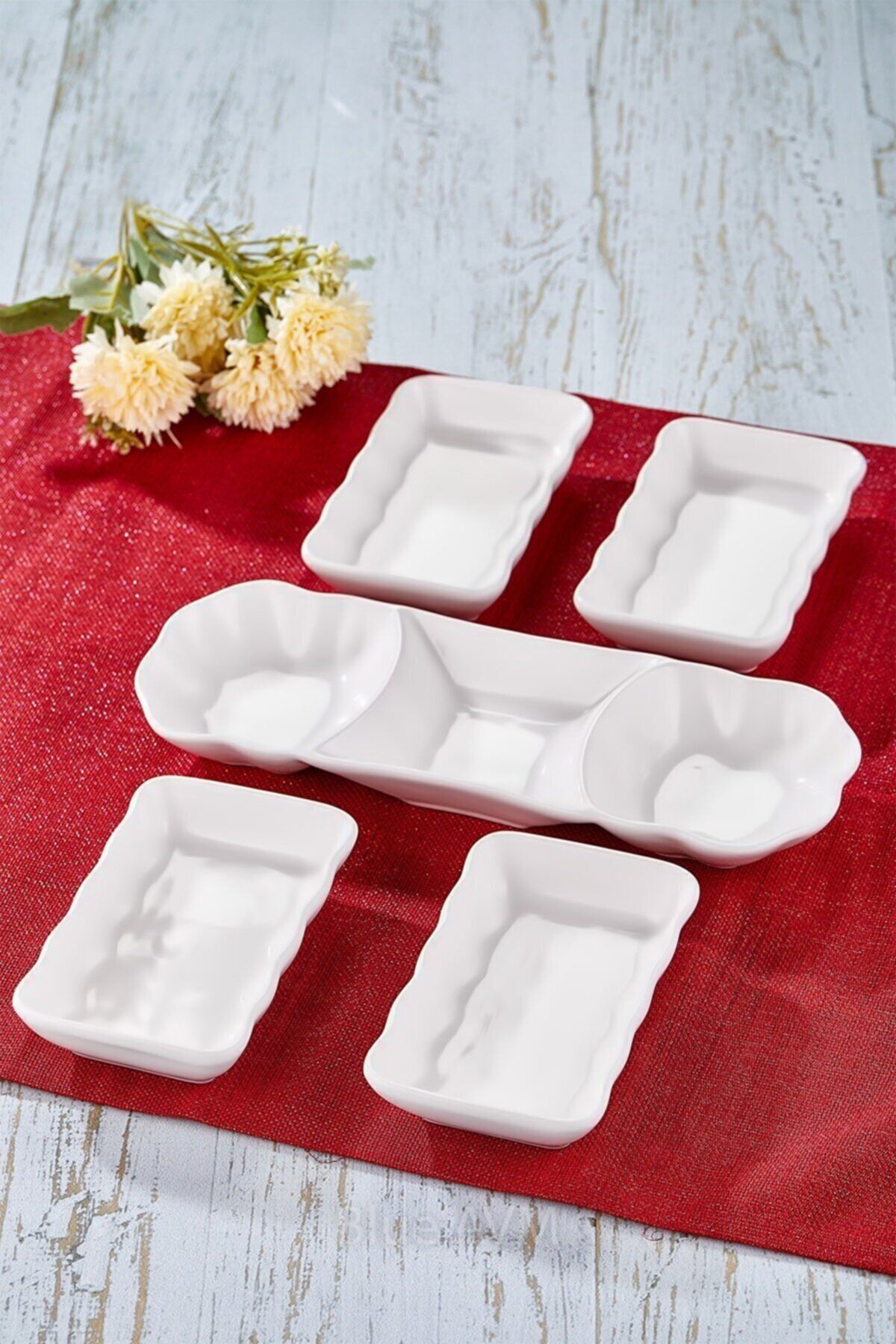 GoldenKitchen 5 Parça Kahvaltılık Çerezlik Masa Ortası Sunumluk 1 Adet Sultan 4 Adet Kare Fırfır