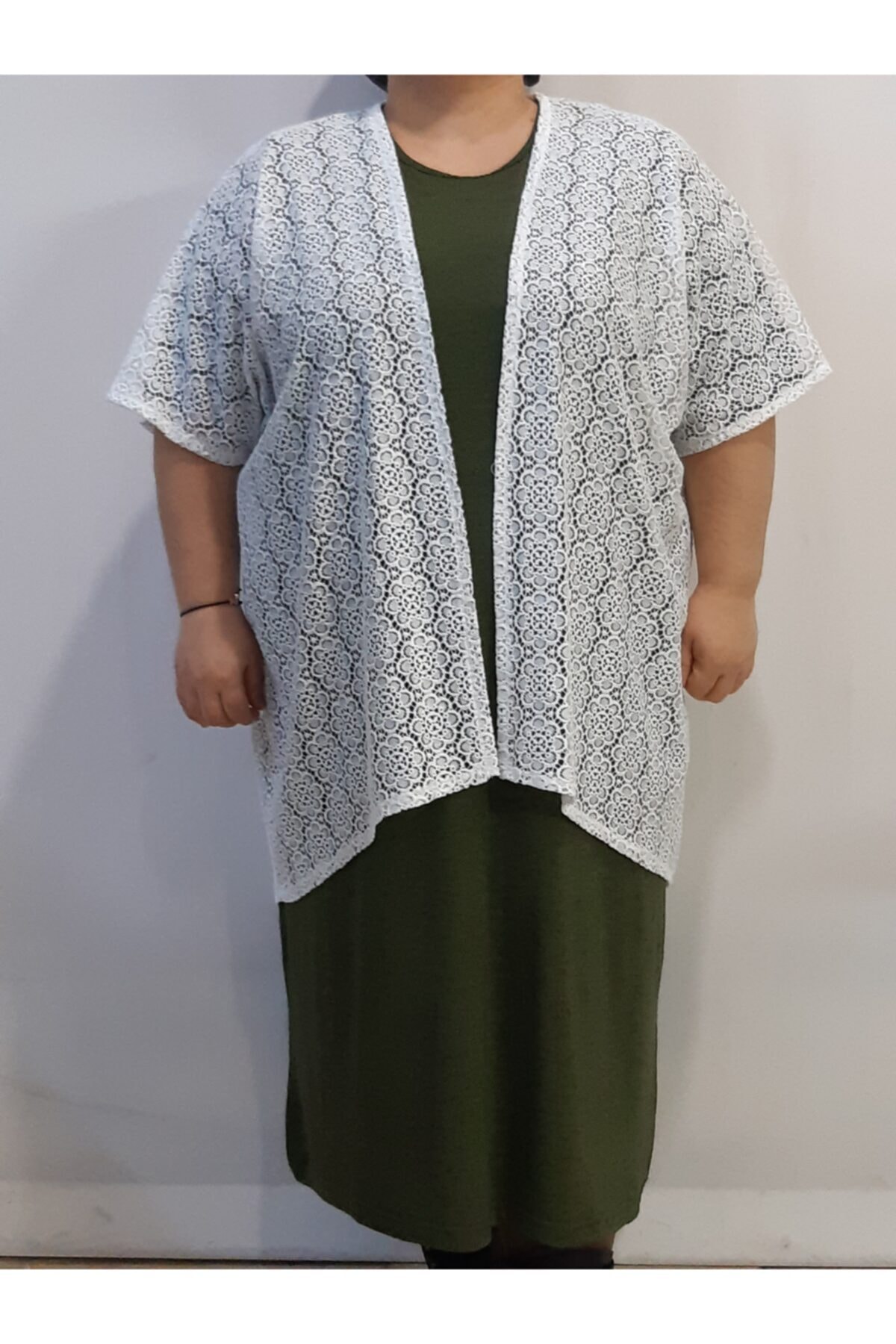 Mertcan Butik Beyaz Dantel Yelek