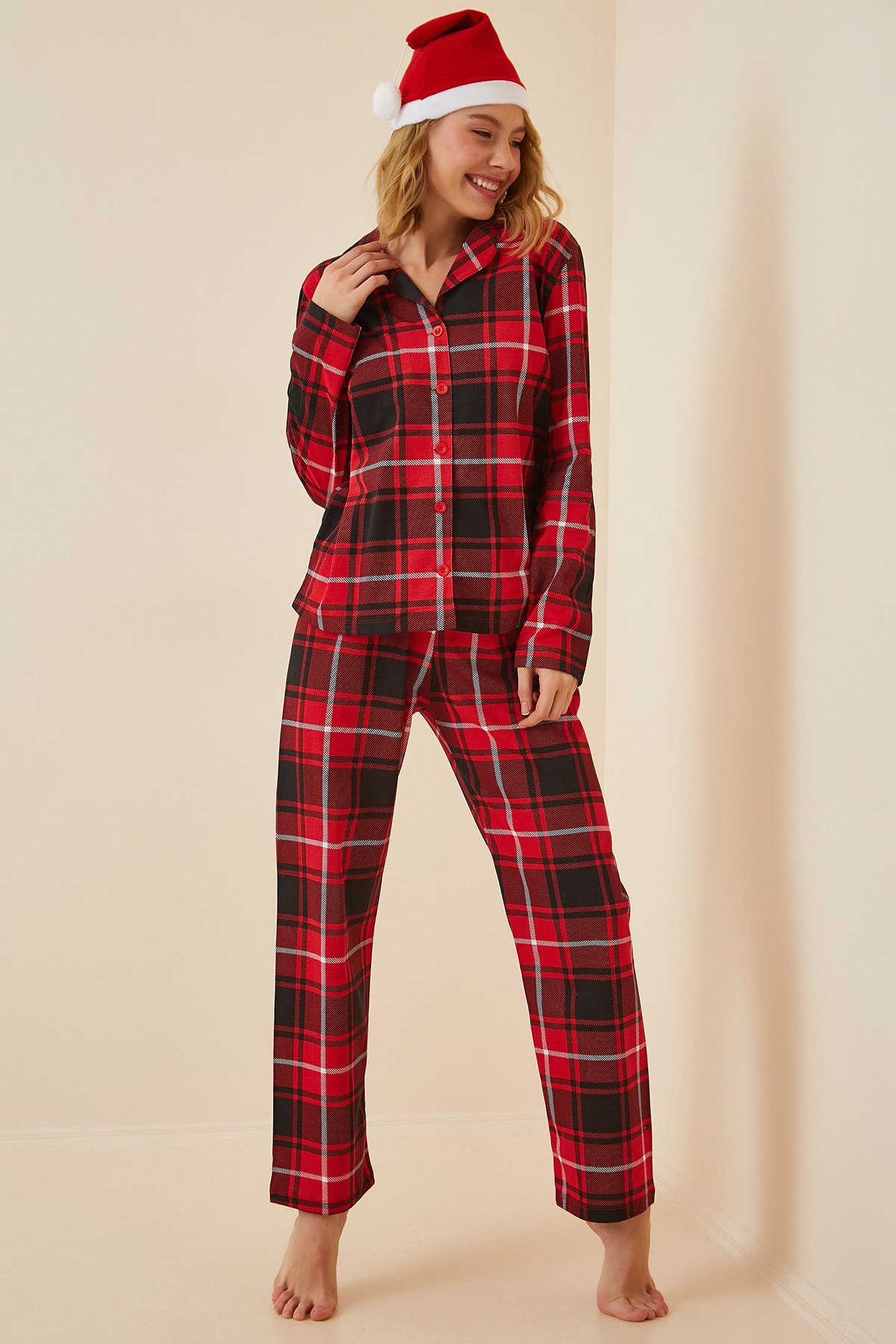 Happiness İst. Kadın Kırmızı Kareli Şapkalı Yılbaşı Örme Pijama Takımı EC00033