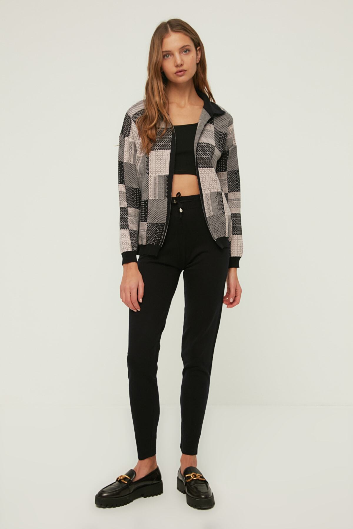 TRENDYOLMİLLA Lacivert Jakarlı Triko Alt-Üst Takım TWOAW22AU0515