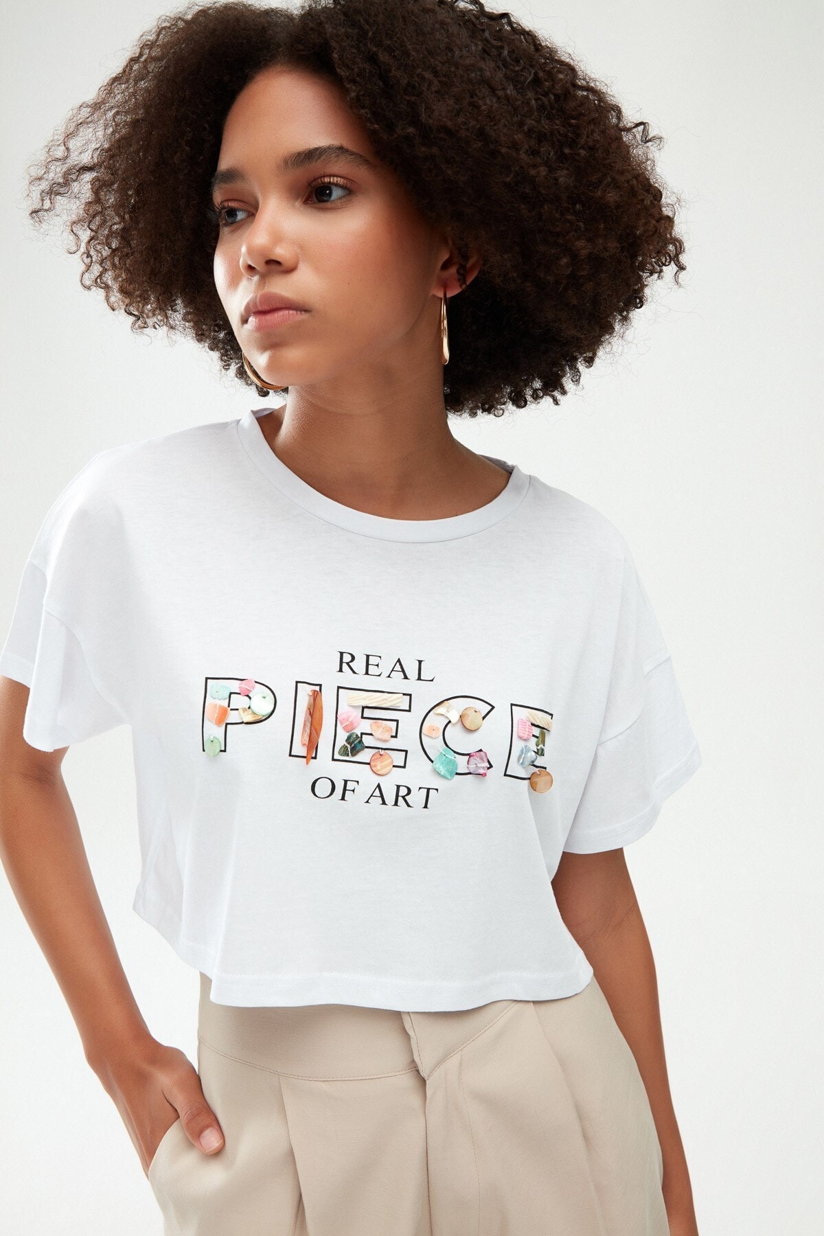 Quzu Baskılı Crop Tişört Beyaz