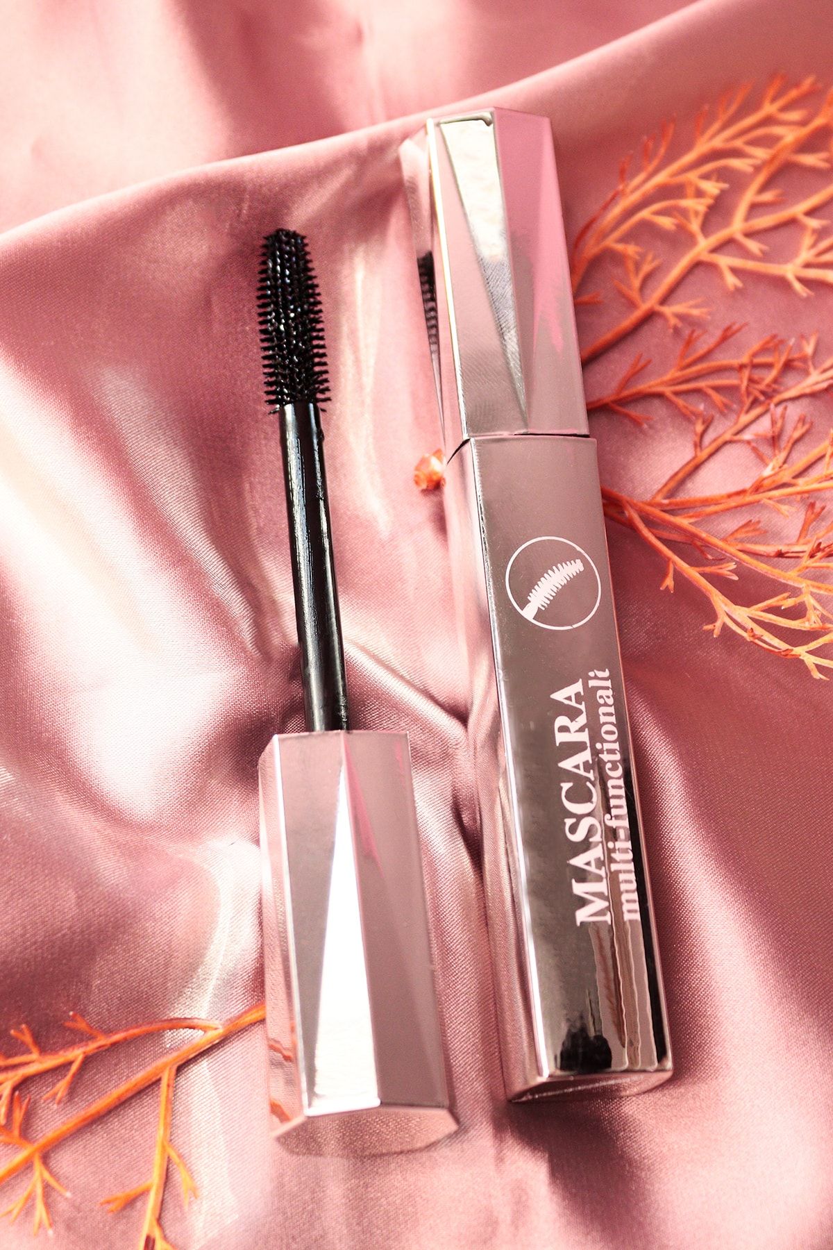 MUJGAN Multi Functional Gümüş Ambalaj Hacim Veren Maskara