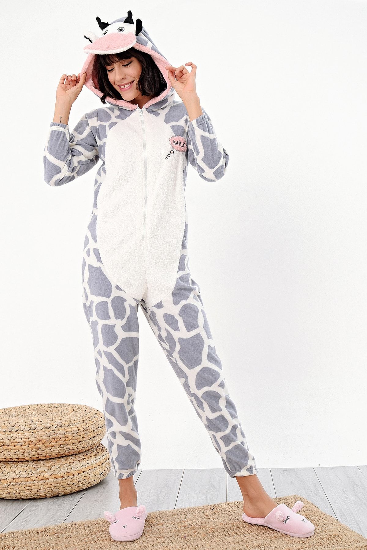 Ecrou Kadın Gri Sevimli Inek Desen Polar Tulum Pijama Takımı