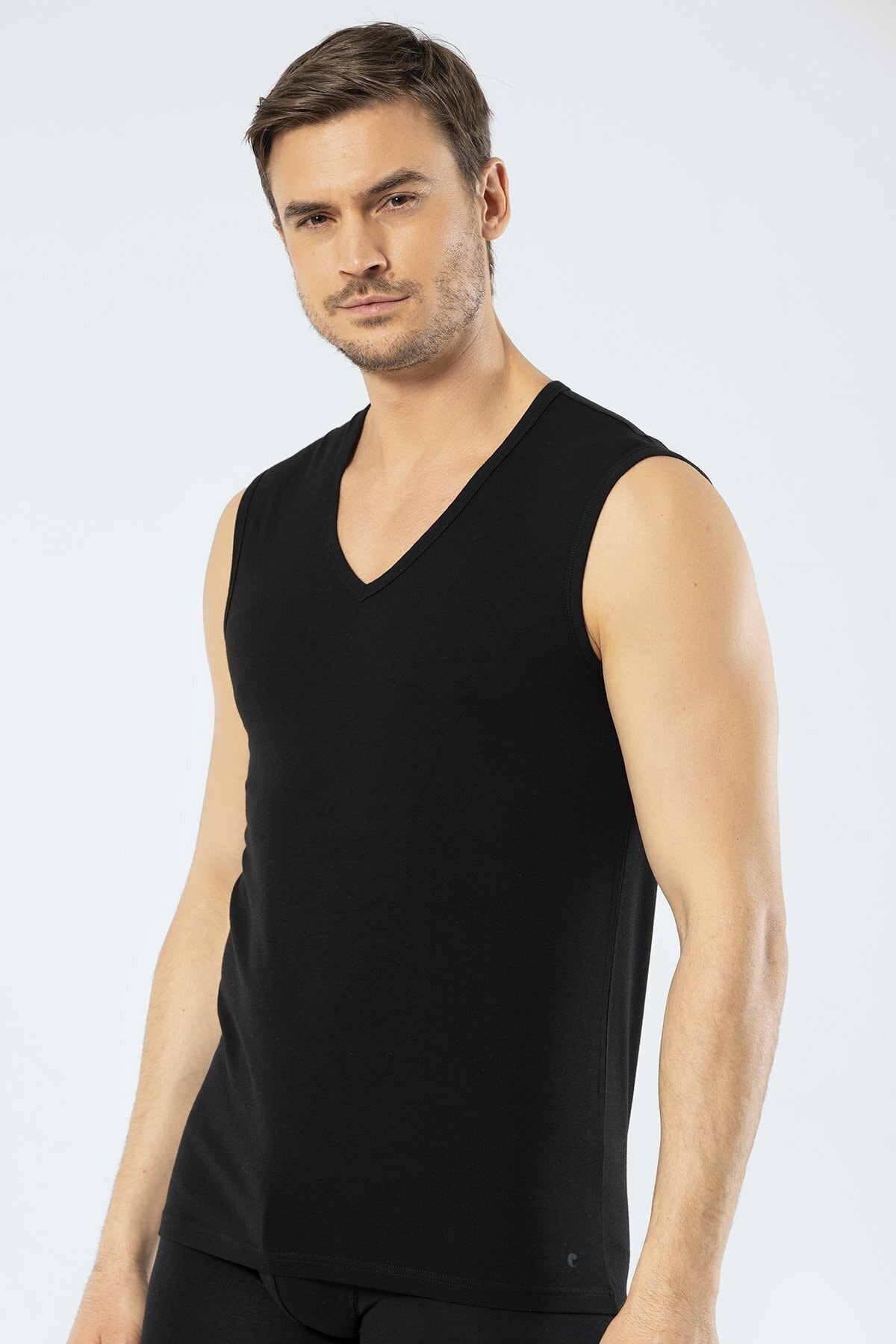 Cacharel Erkek Spor V Yaka Fanila