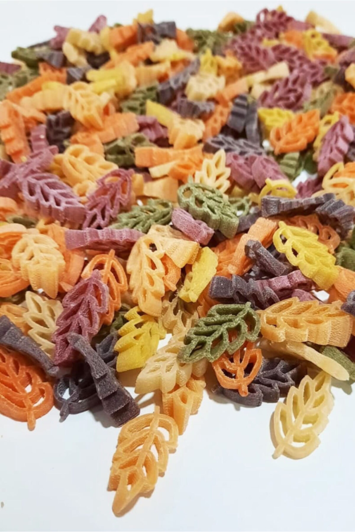 YEDİ DESEN Yedi Renk Yaprak Sebzeli Doğal Renkli Özel Üretim Artizan Makarna 500gr