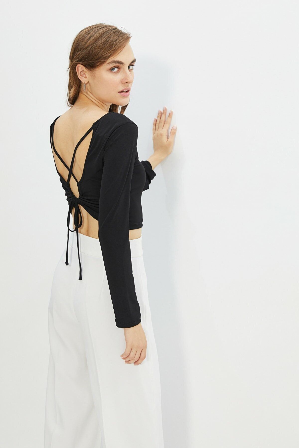 Luanda Moda Kadın Sırt Dekolteli Crop