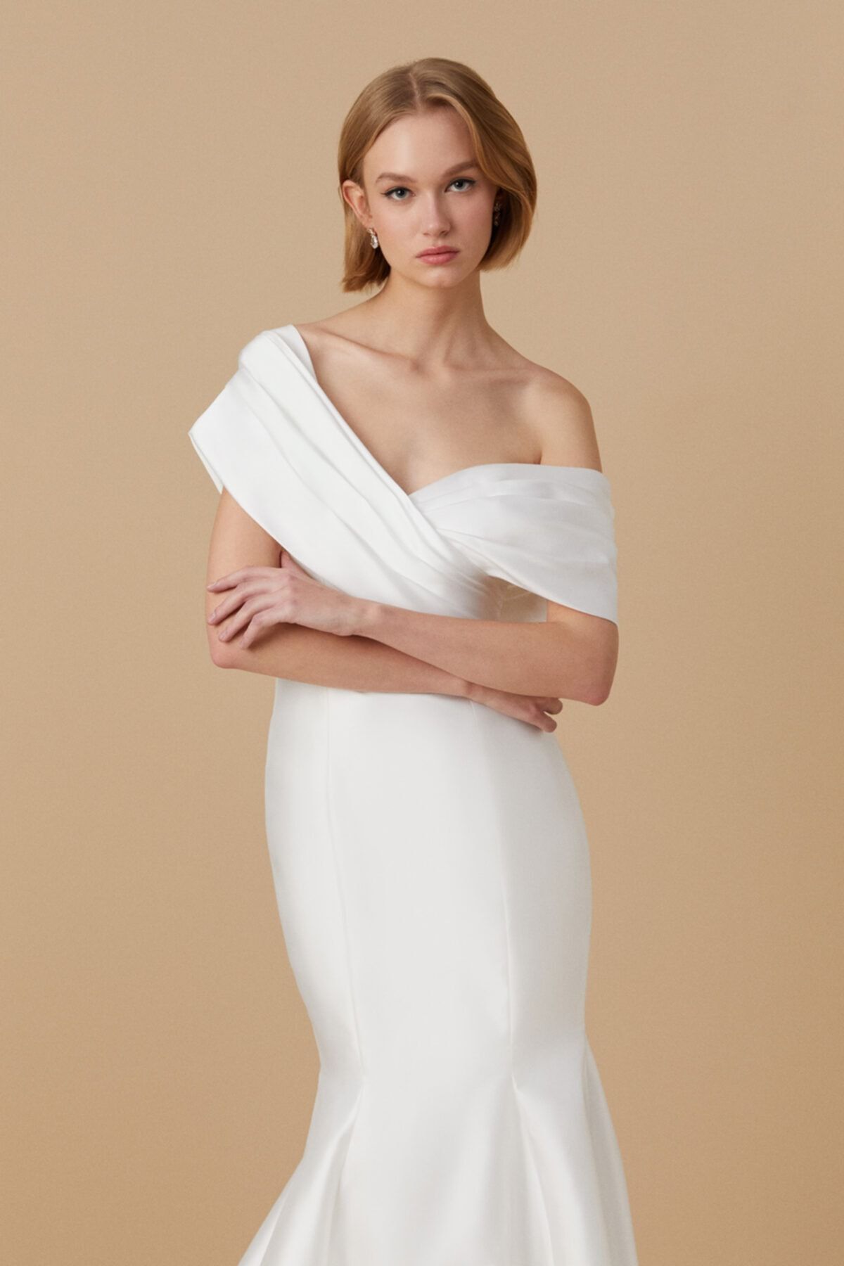 Oleg Cassini Dreamon For Tek Omuz Tafta Balık Model Gelinlik