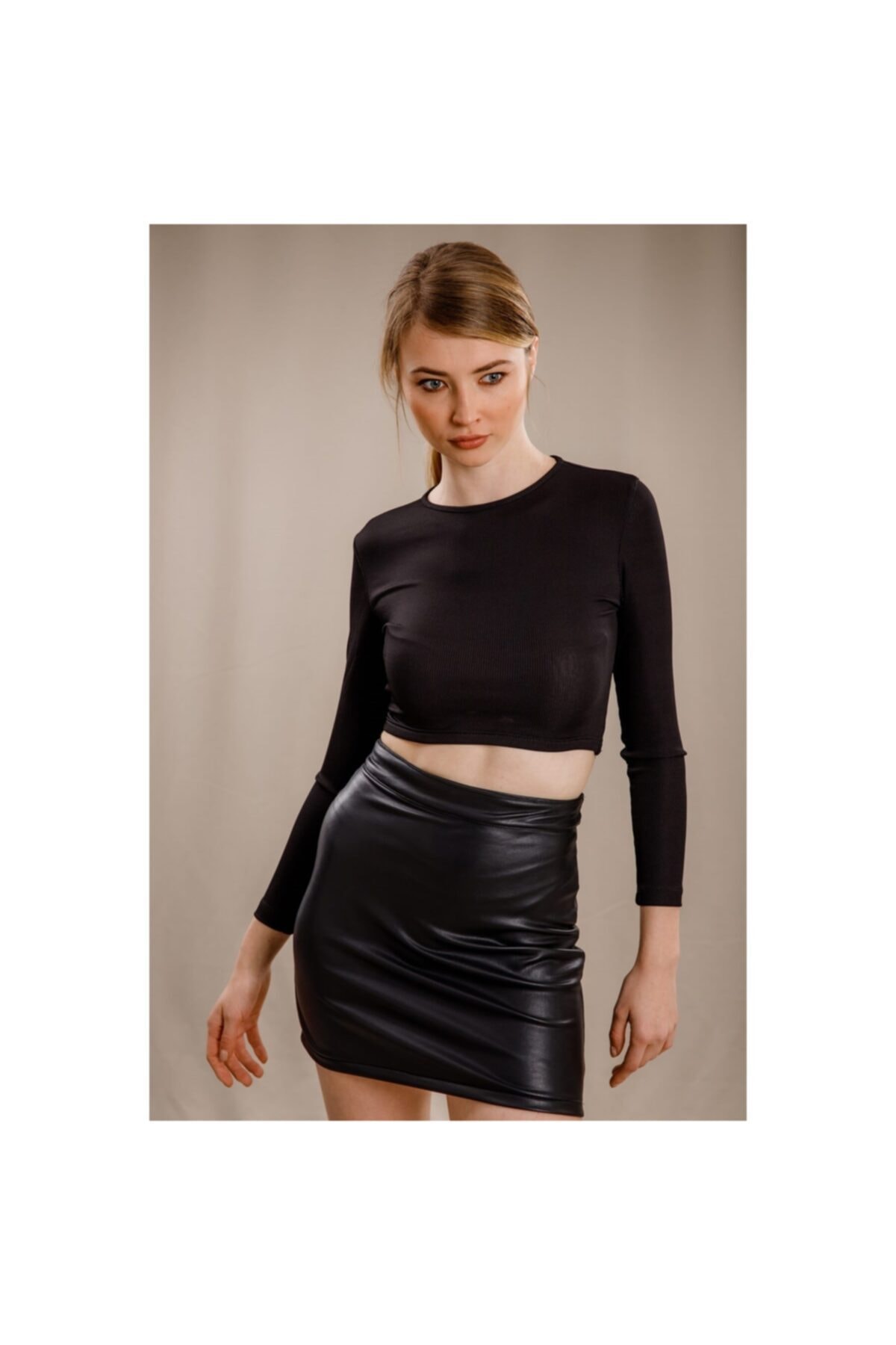 RENNKLİ Uzun Kollu Crop Bluz-siyah