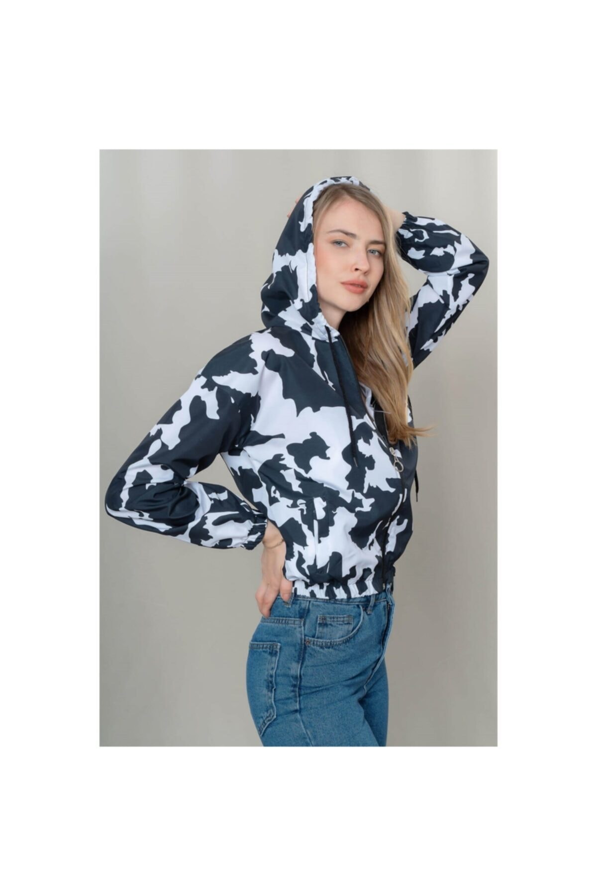 RENNKLİ Milka Desenli Kapüşonlu Yağmurluk - Beyaz