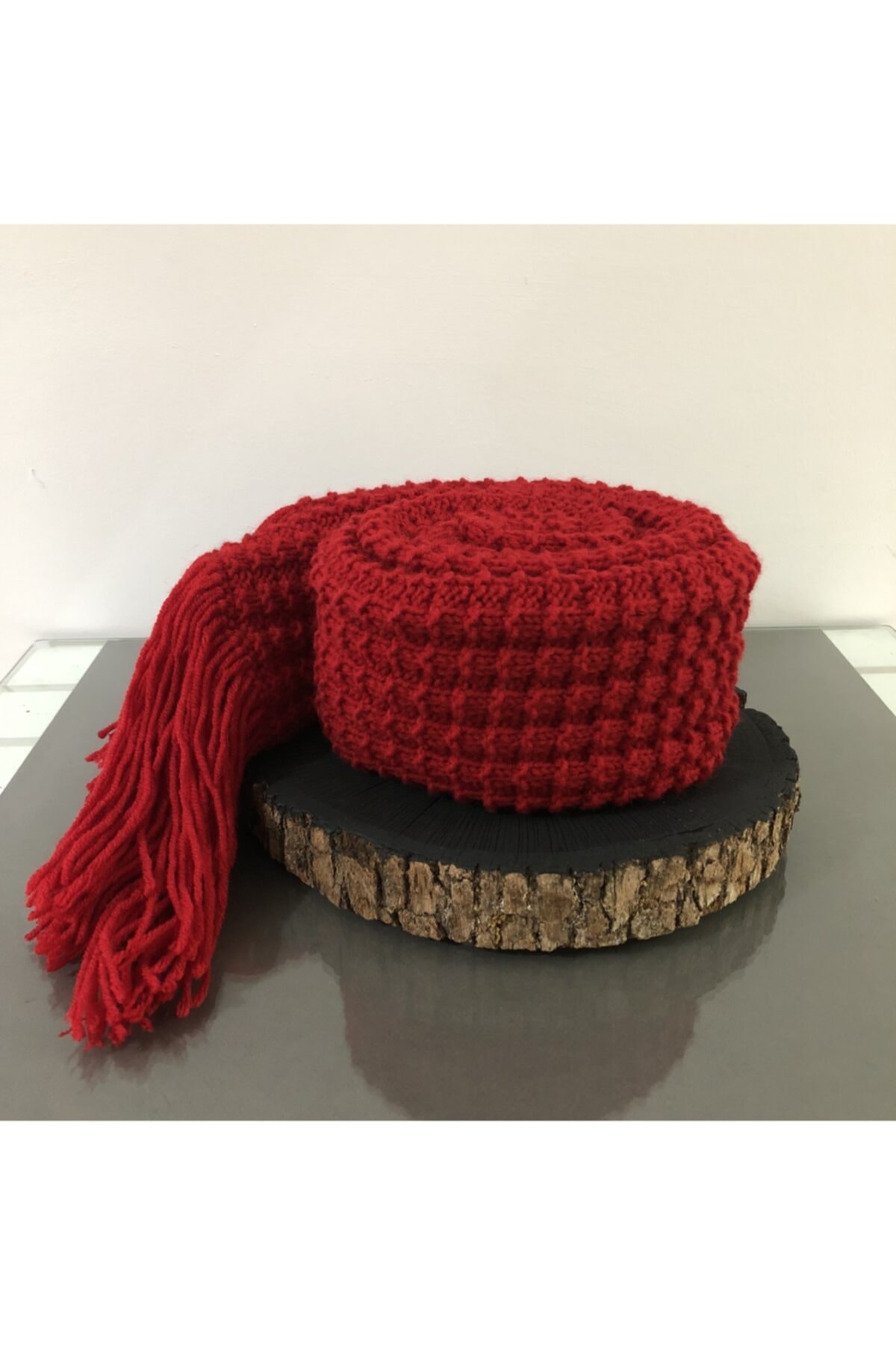 Kare Art El Örgüsü Yünlü Atkı. 220x21 Cm. %49 Yünlü. %51 Akrilik. Yerli Üretim.