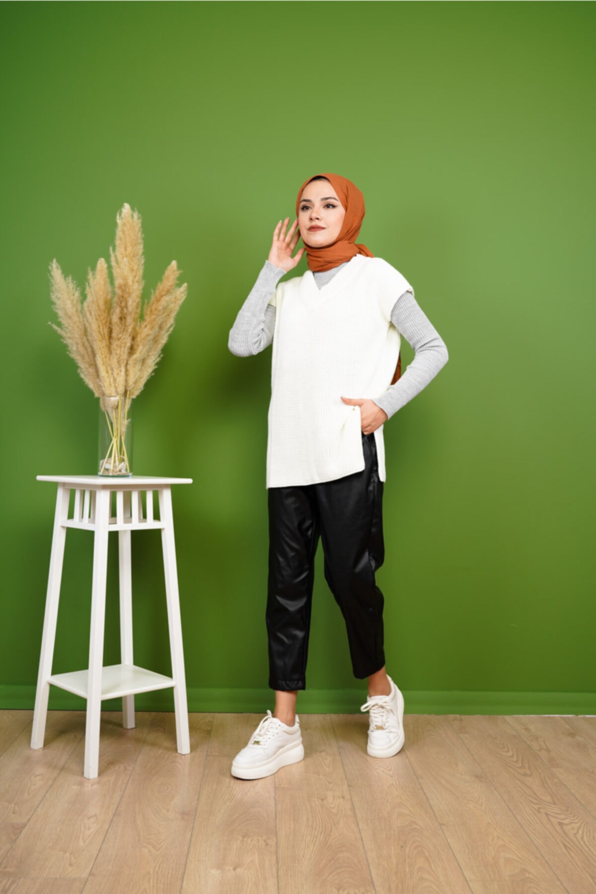 KAMİL KESKİN V Yaka Örme Süveter