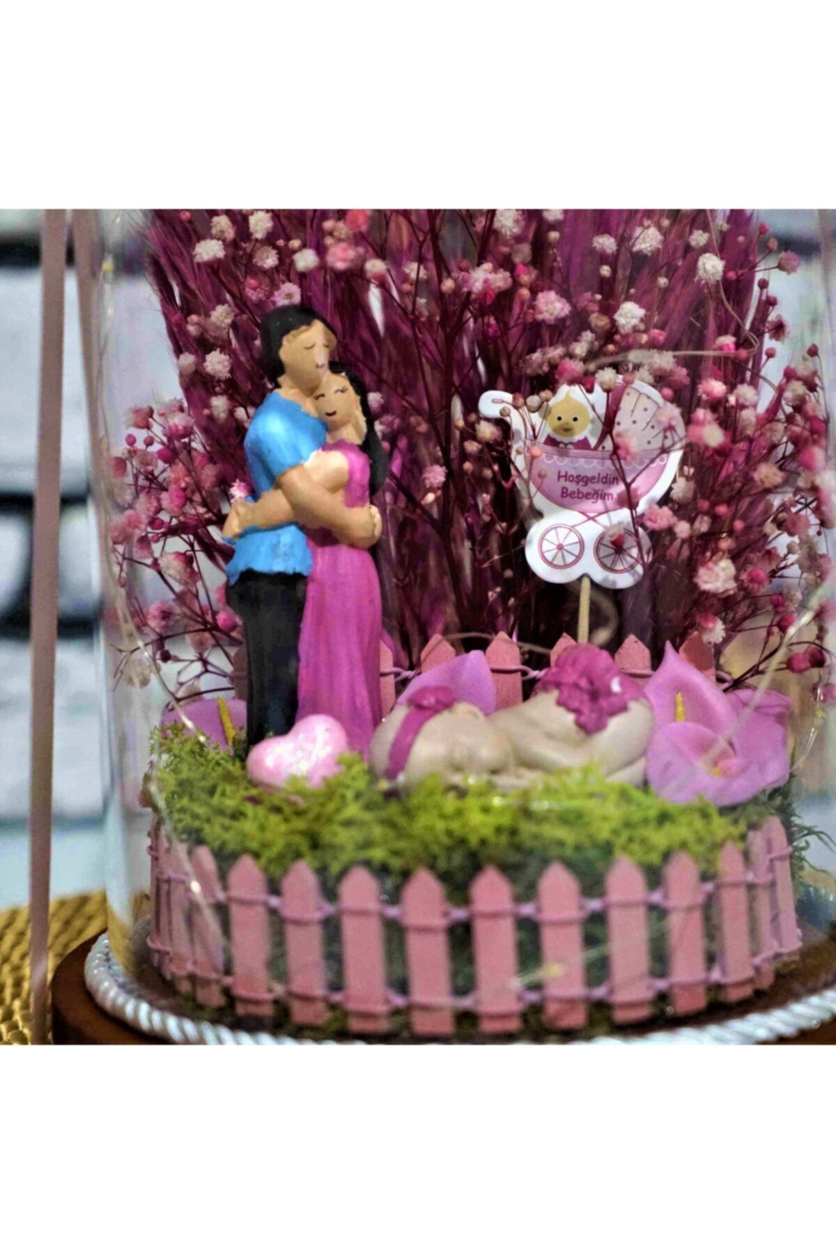 Teraryum Ters Fanus Işıklı Anne Baba Ve Kız Bebek