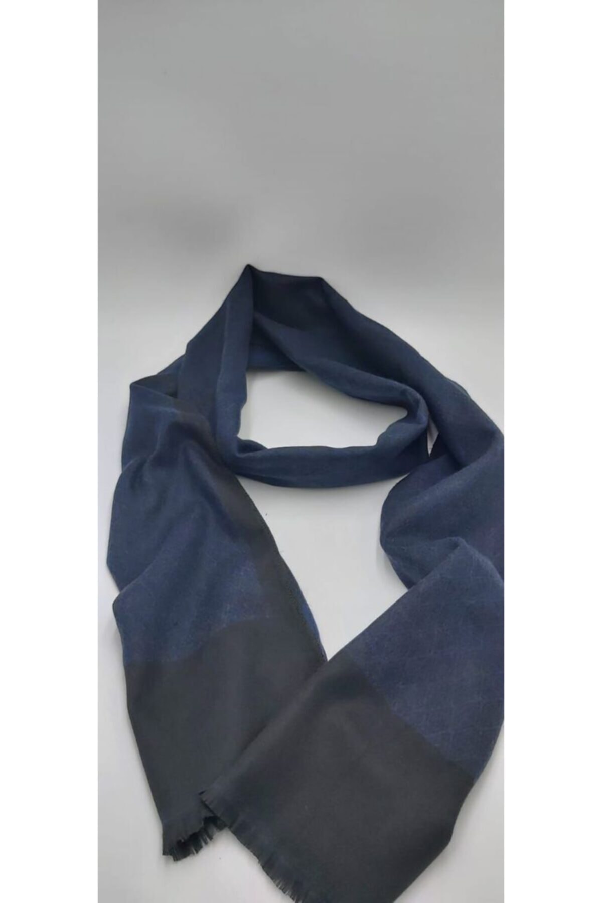 Yage Erkek Siyah Zemin Geometrik Şekilli Atkı