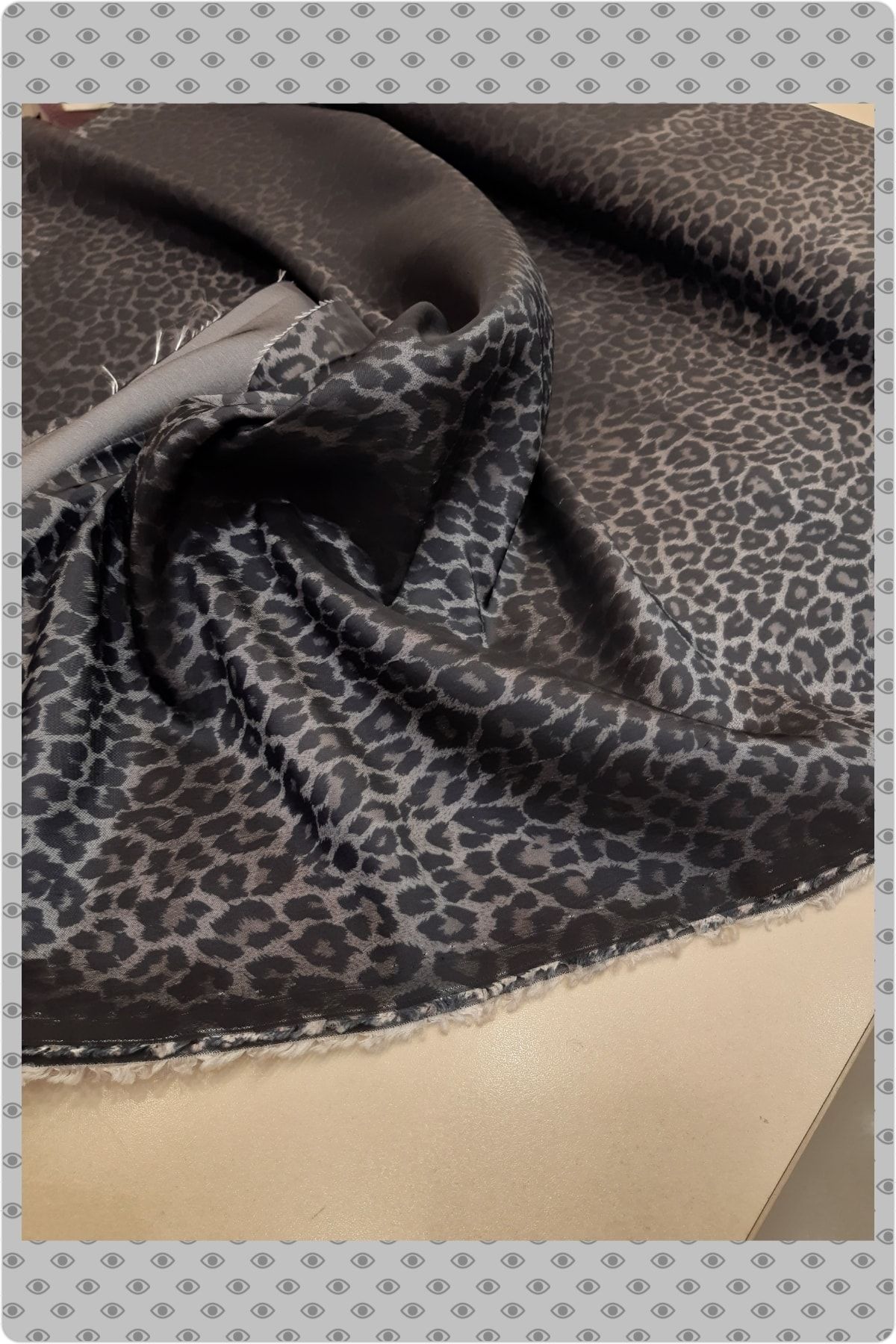 Safir Kumaş Leopar Desenli Tafta