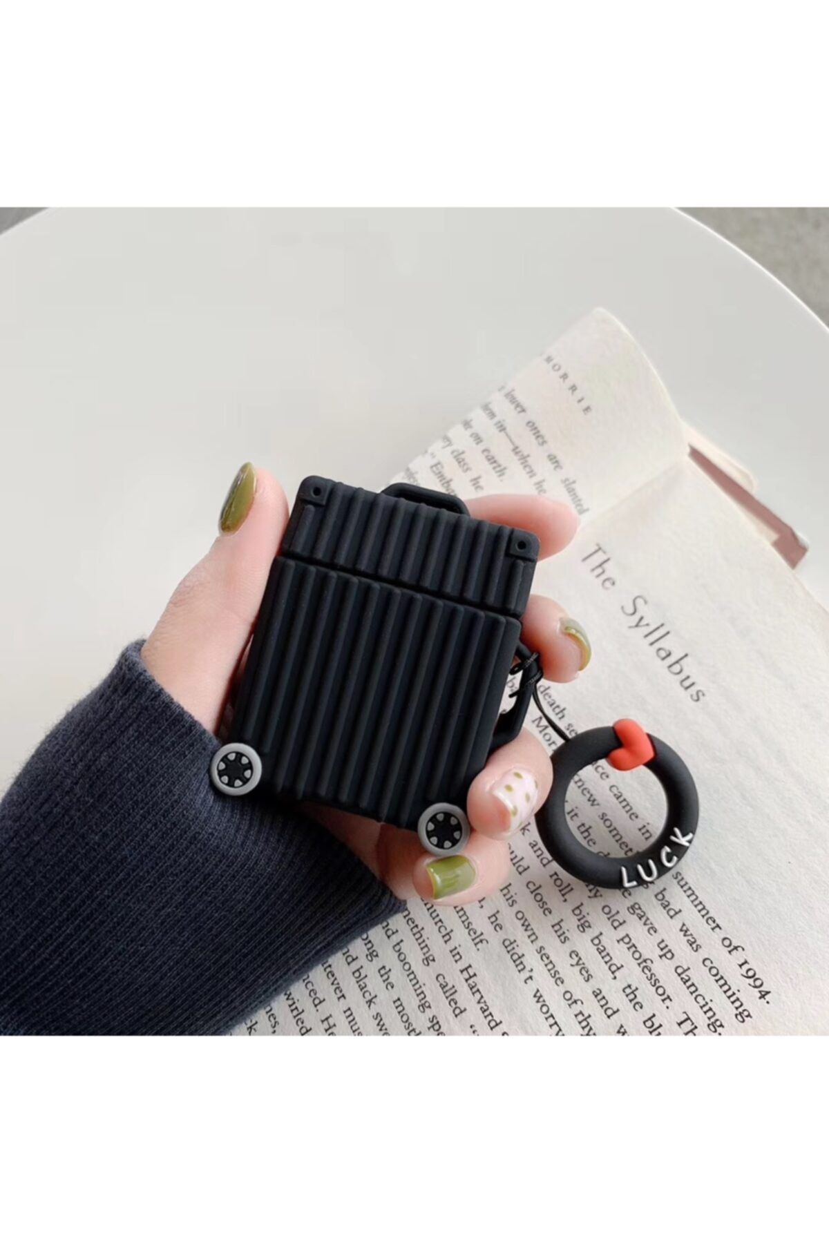 Bilişim Akademi Airpods Kılıf 1 Ve 2 . Nesil Sevimli Valiz Çanta Tasarımlı Siyah Valiz