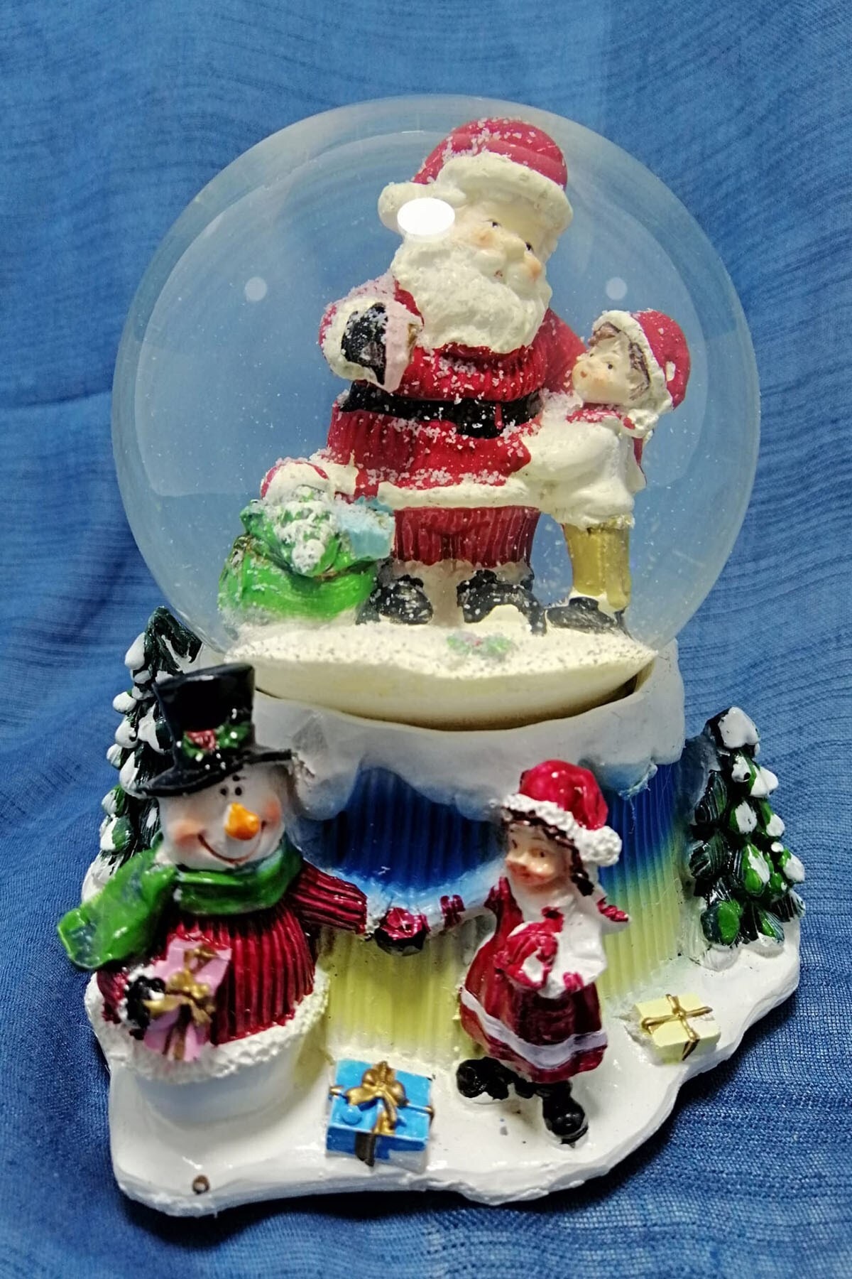 HEDİYE FİKRİ Dekoratif Büyük Boy Kurmalı Müzikli Yeni Yıl Tasarımlı Kar Küresi-4