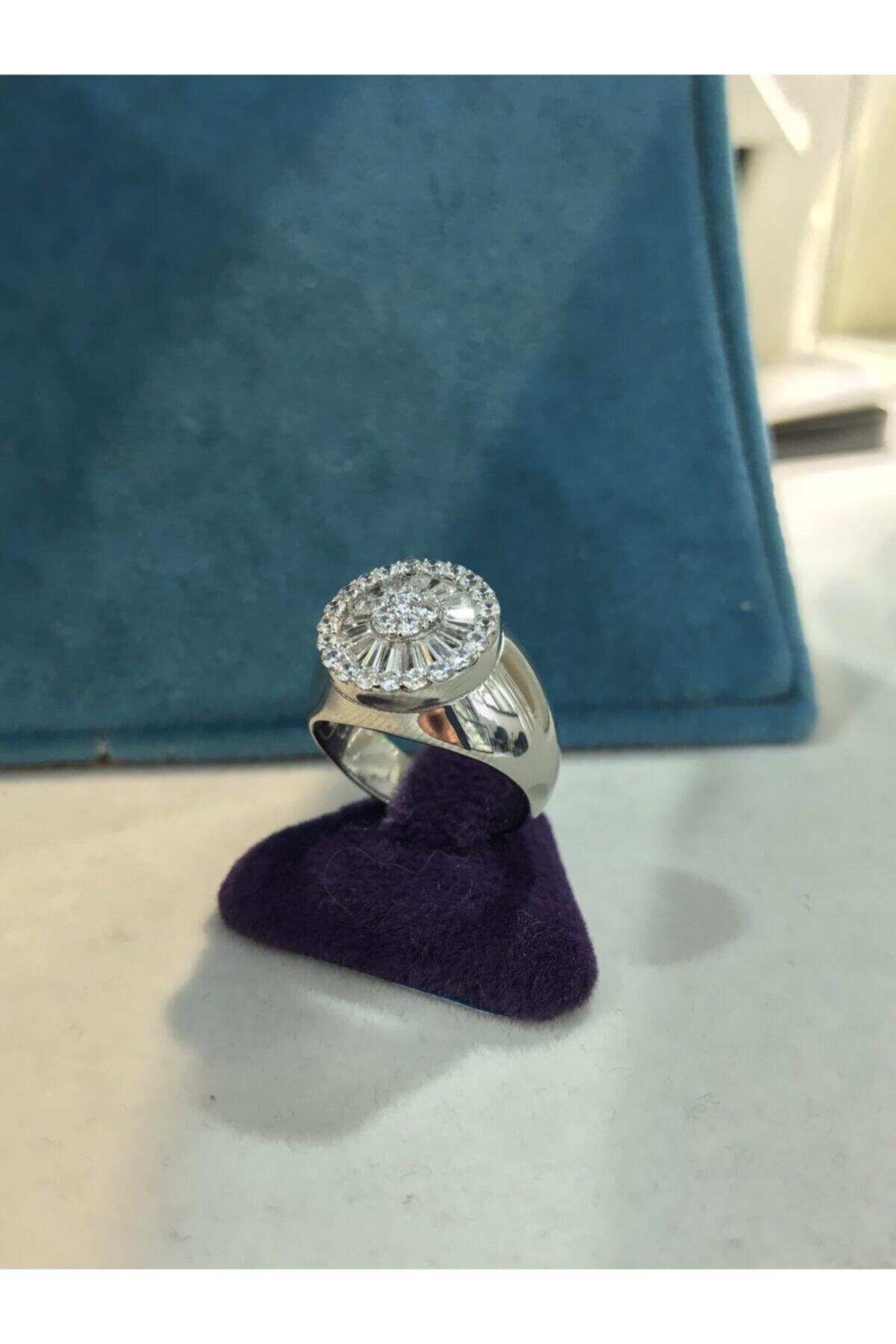 Nayla Jewellery Yuvarlak Baget Taşlı Serçe Parmak Yüzüğü