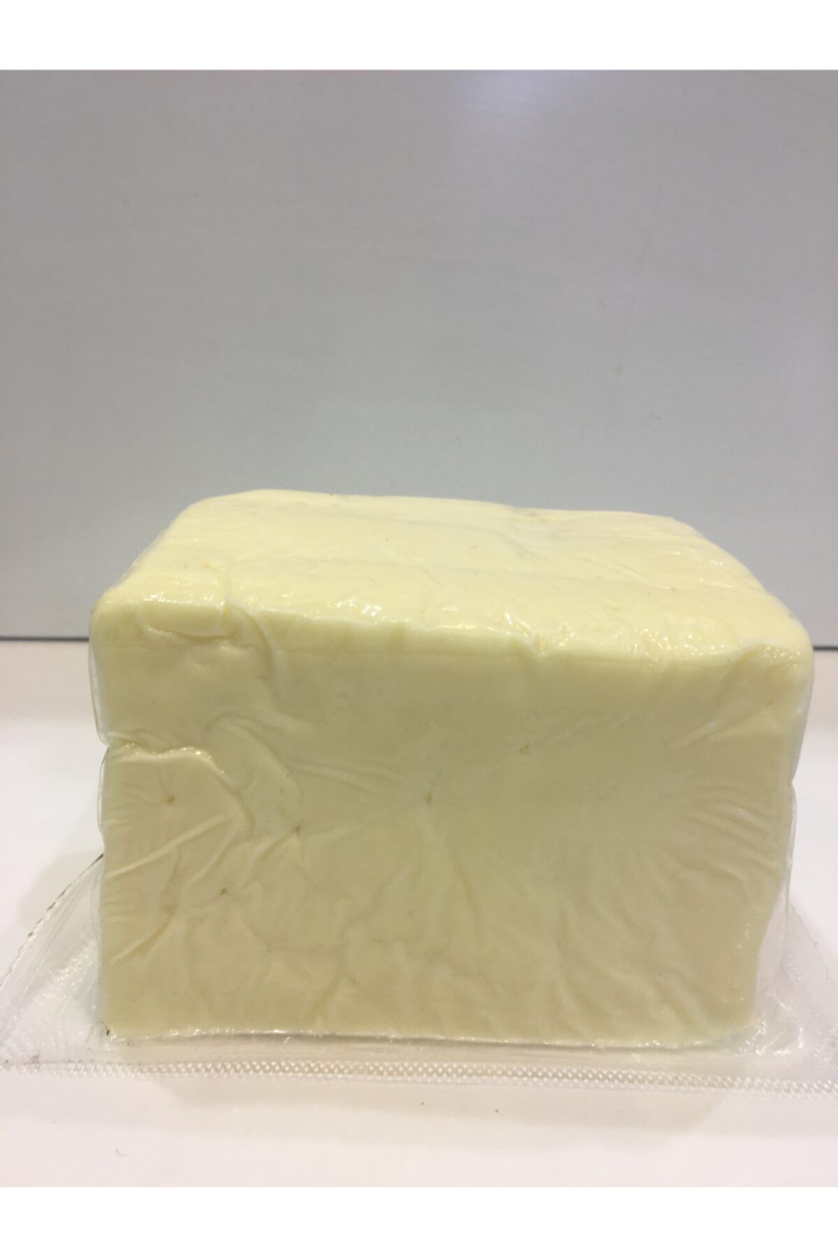 onkardeşler Tam Yağlı Ezine Inek Beyaz Peynir Orta Sert 650-700 gr