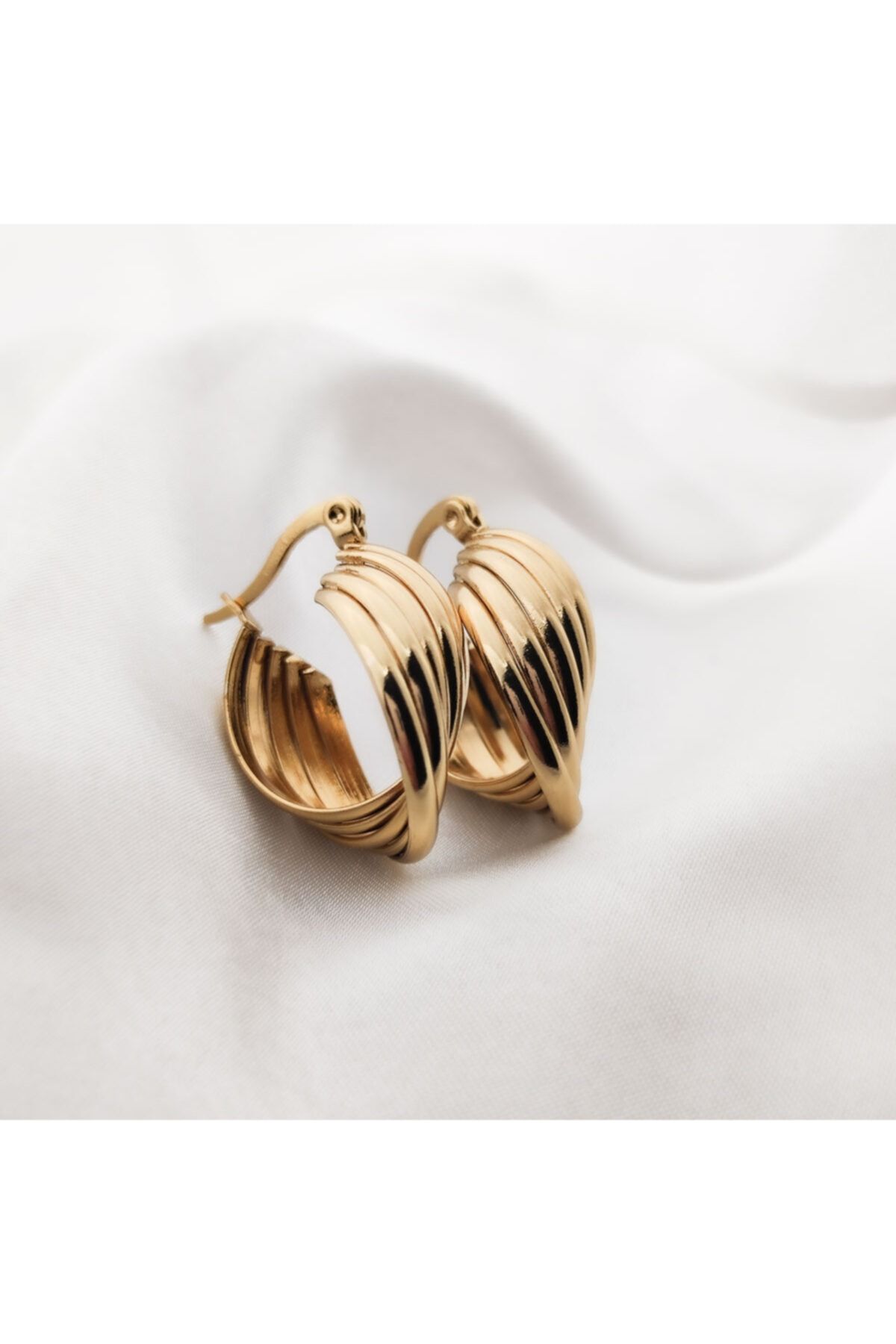 Swell Accessory Küpe Çelik Üzeri Altın Kaplama 3lü Geçemeli Gold