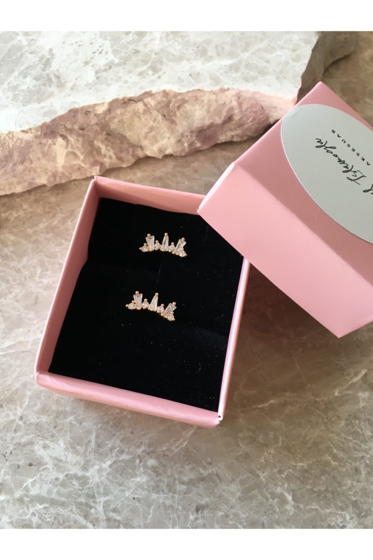 meralisbutik Gümüş Tragus Piercing Kraliçe Tacı Gold 0.60 Mm